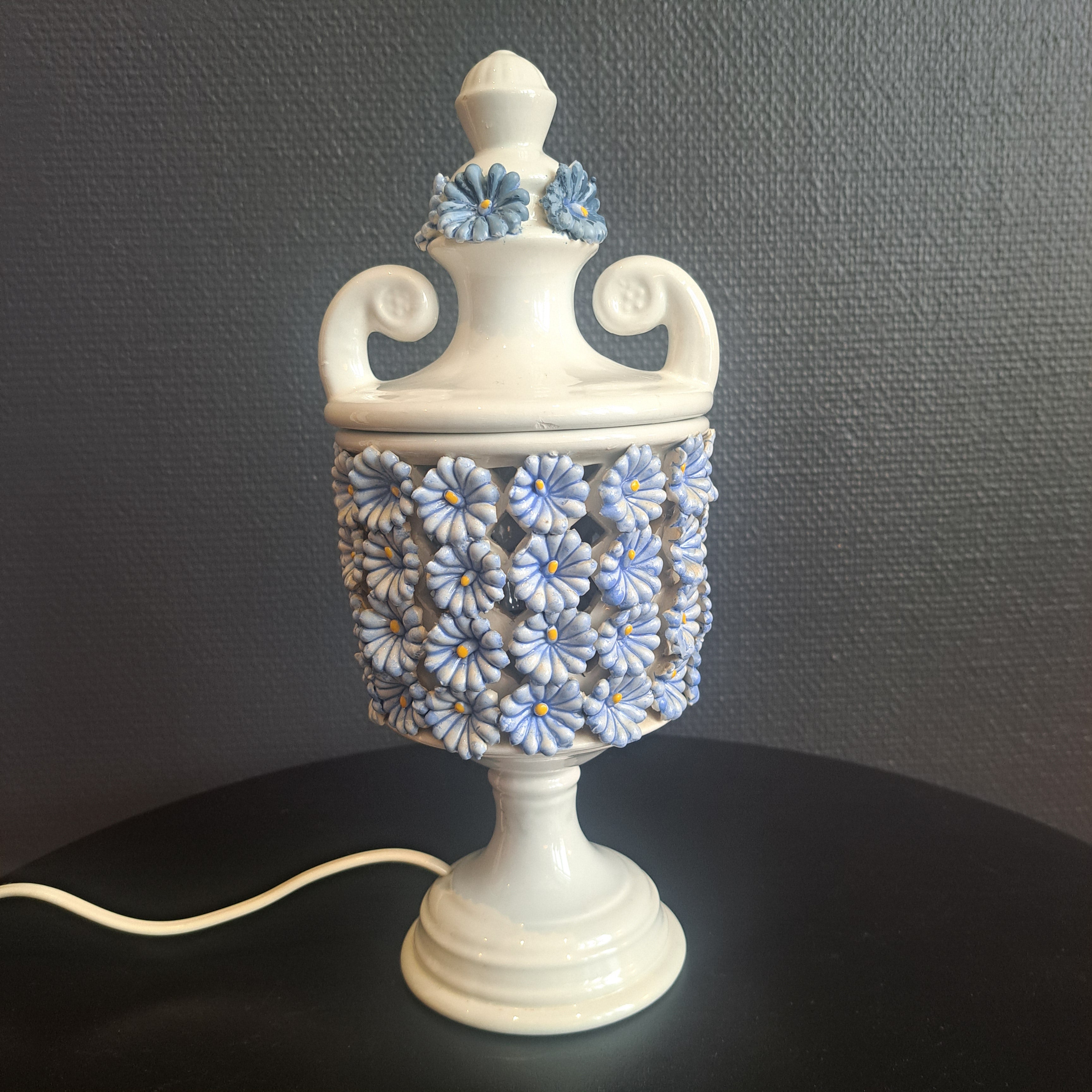 Vintage pöytälamppu, Italia