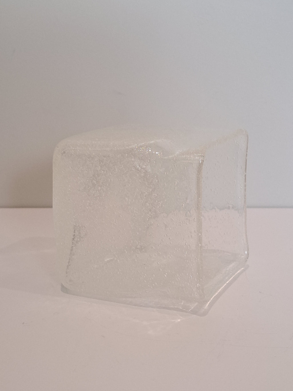 Nuutajärven Lasi Iglu-maljakko, Oiva Toikka
