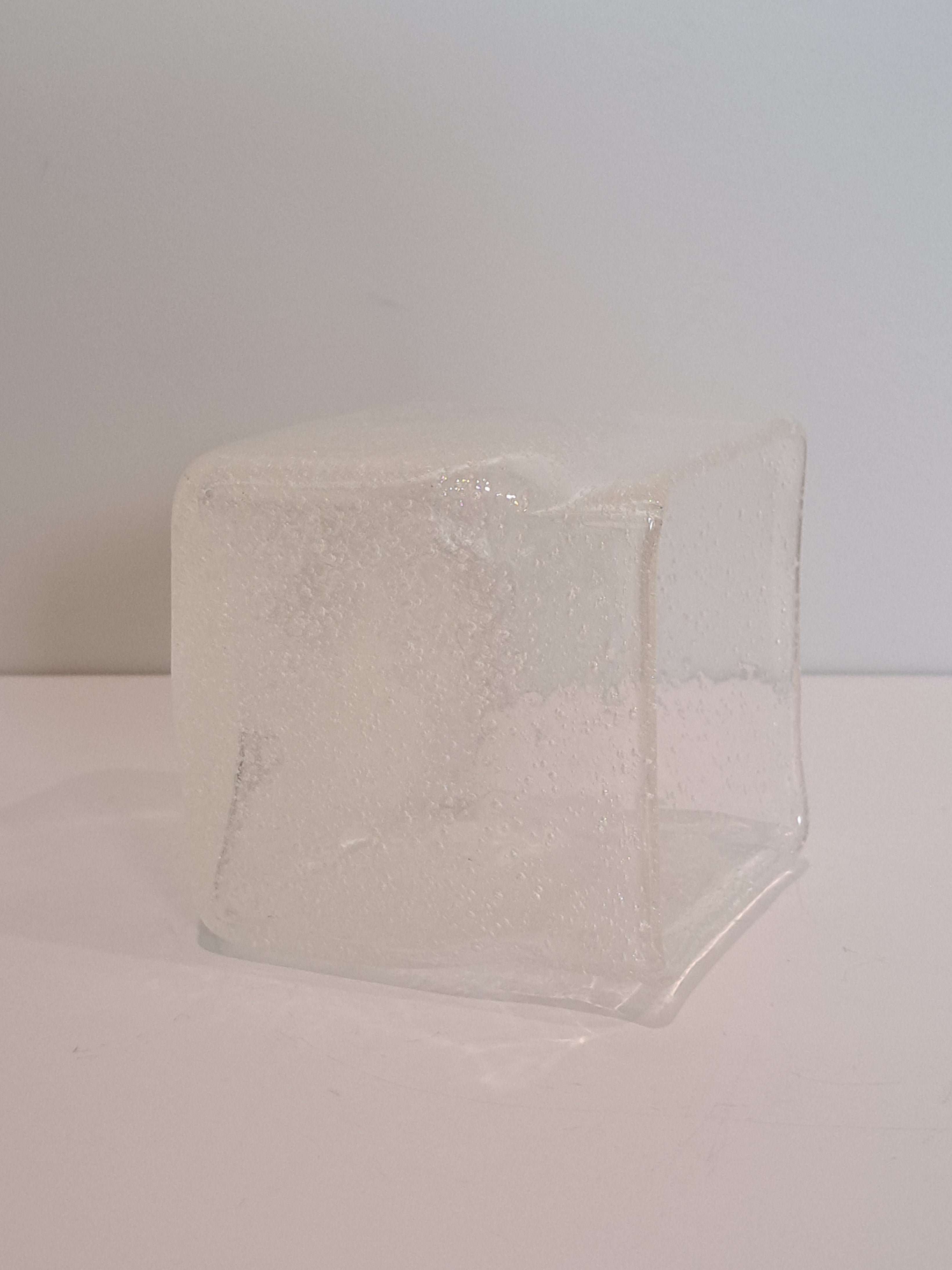 Nuutajärven Lasi Iglu-maljakko, Oiva Toikka