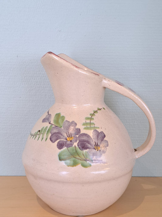 Kupittaan savi, kannu/maljakko