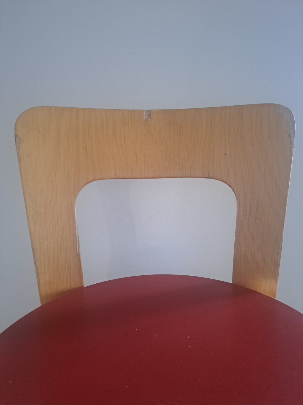 Artek N65 -lastentuoli, punainen