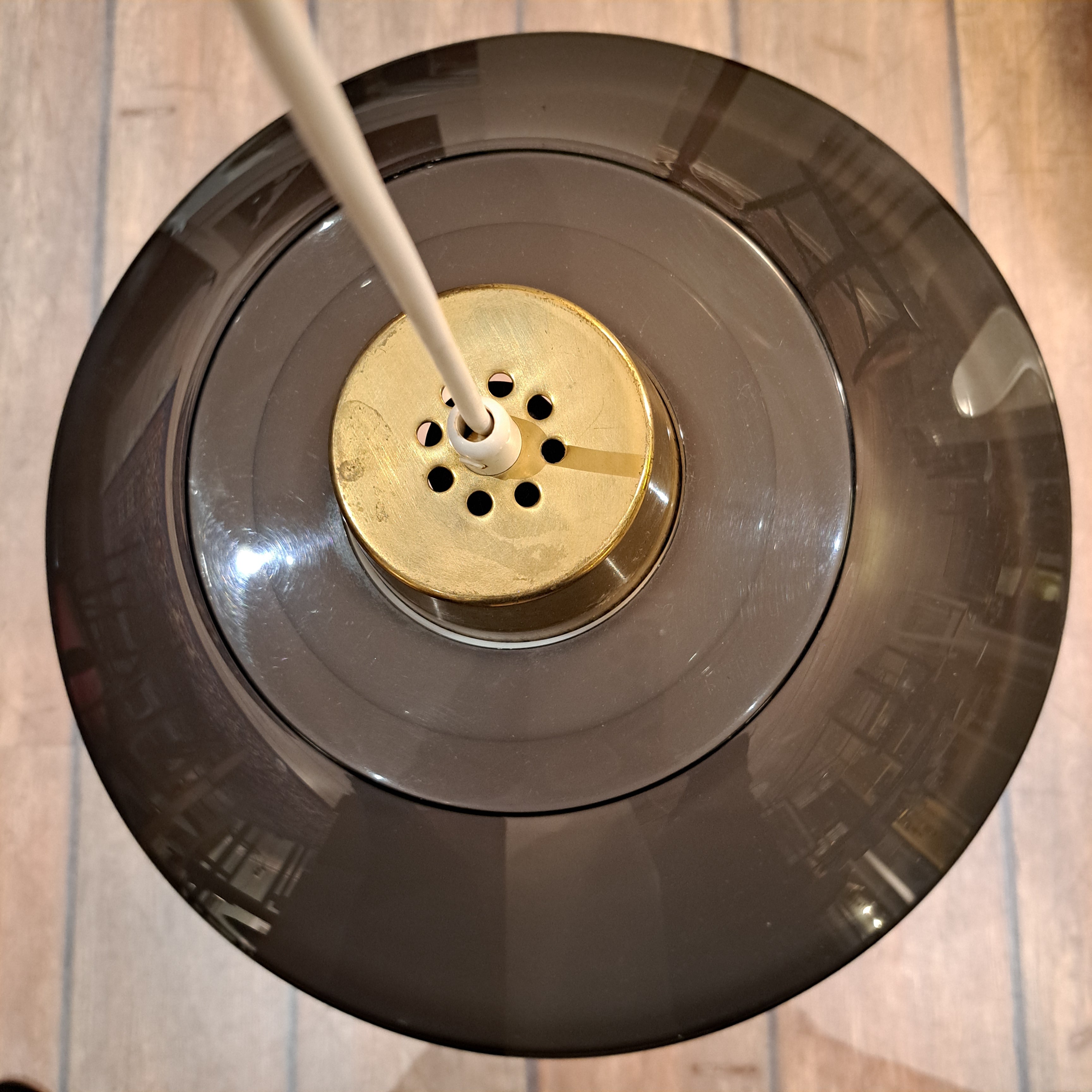 Yki Nummi, riippuvalaisin