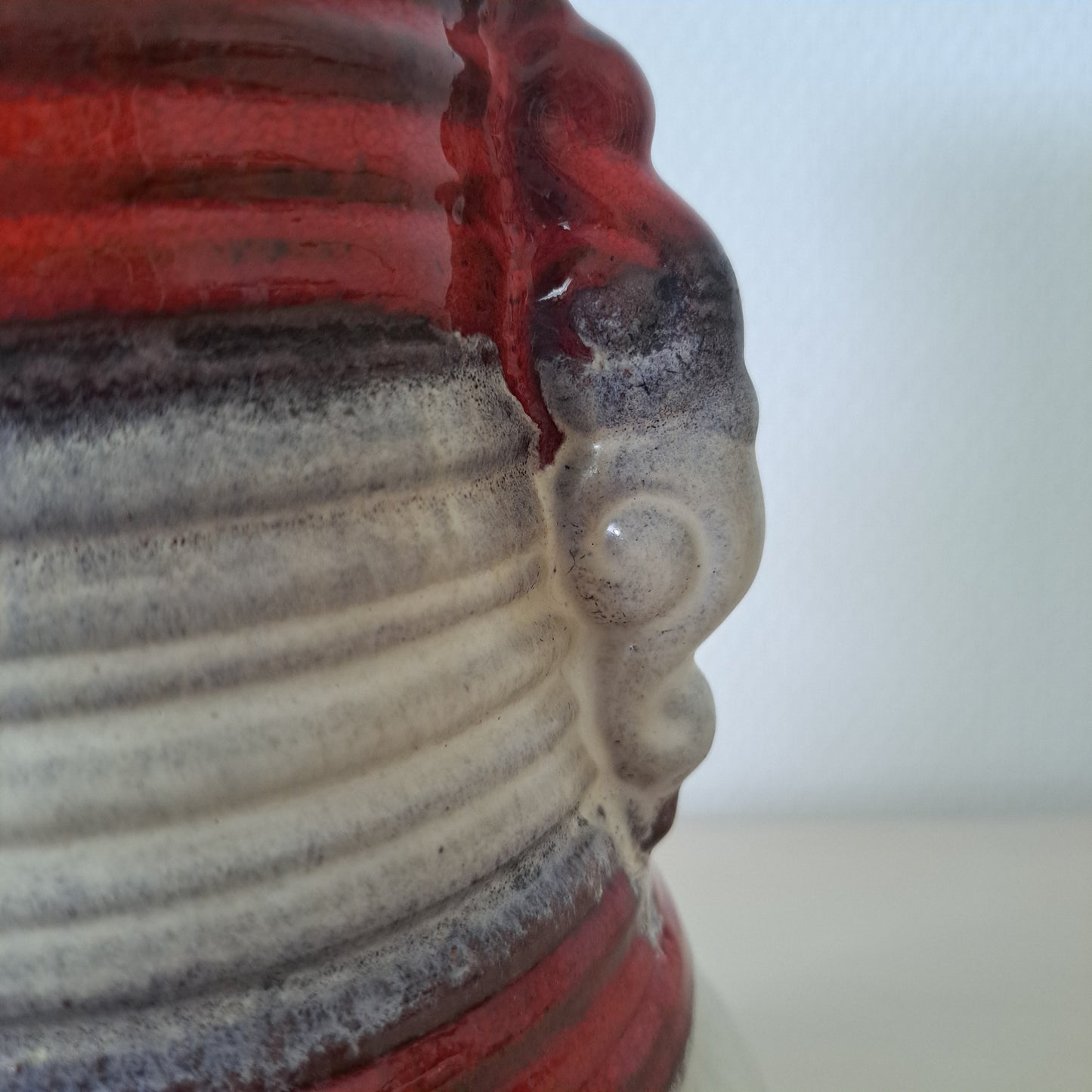 Strehla Keramik, maljakko, raidallinen