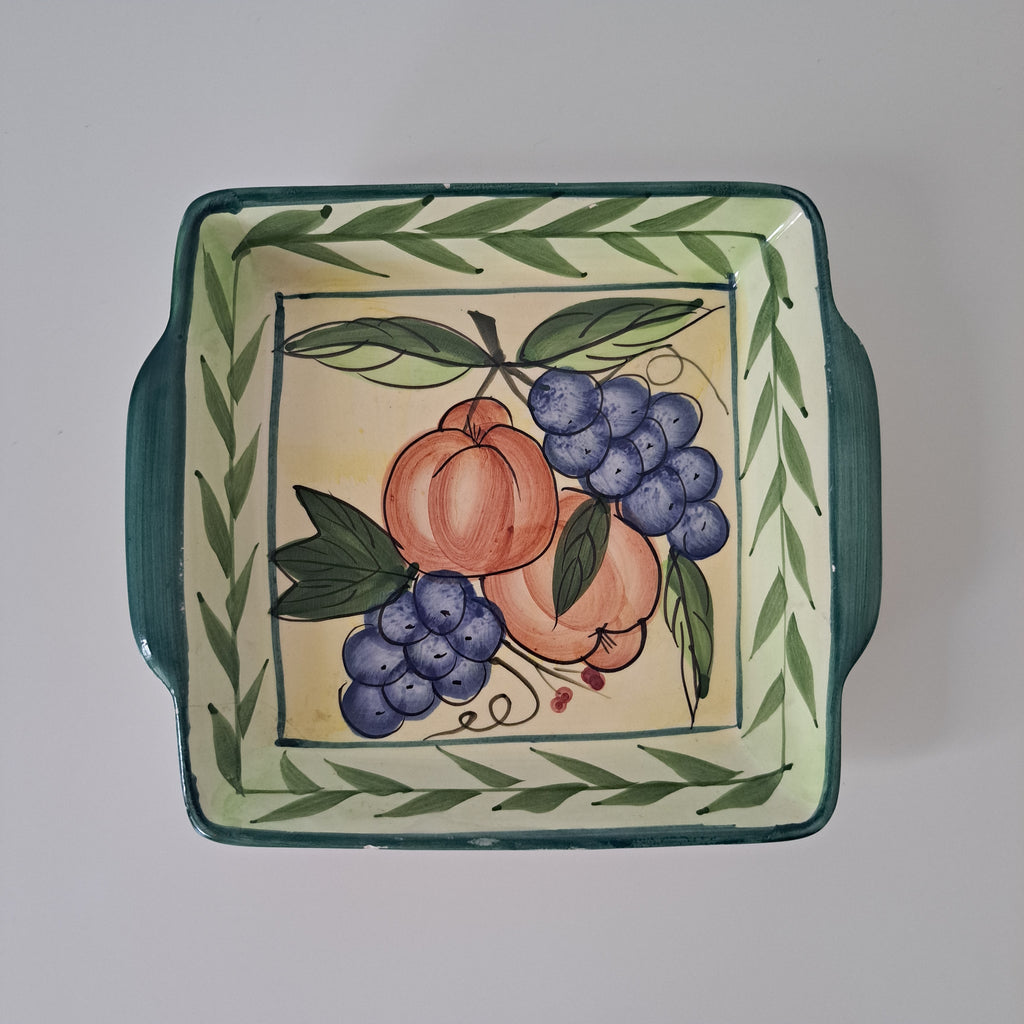 Serving dish, fruit pattern