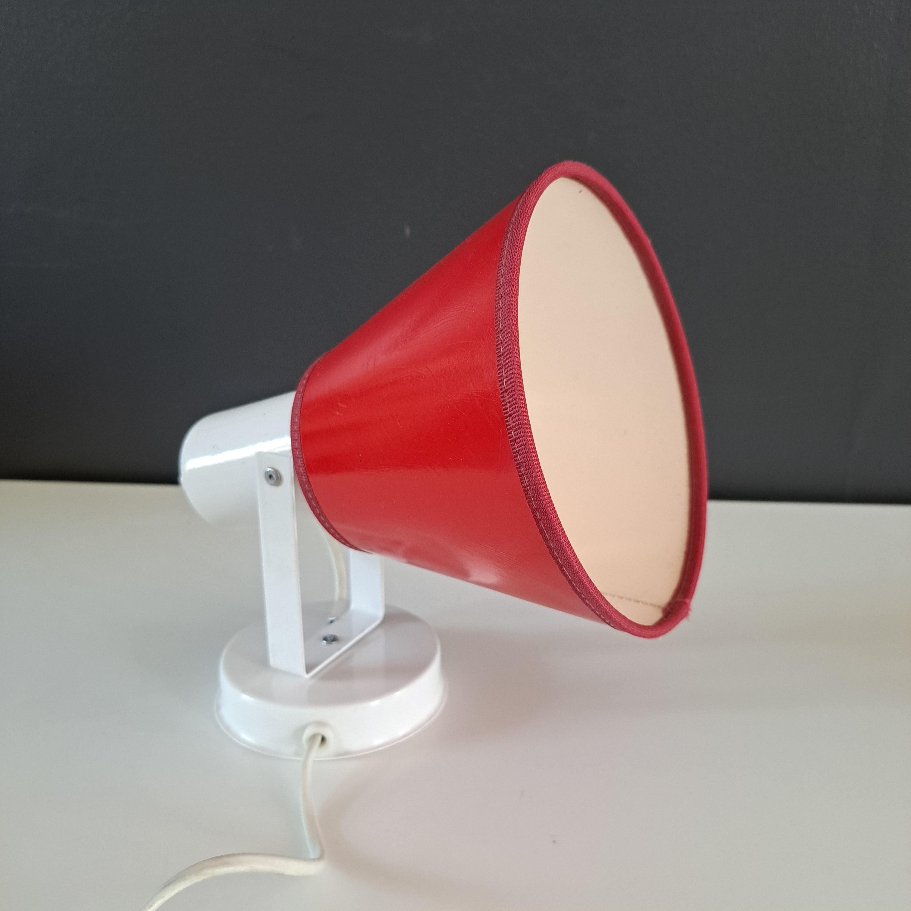 Ker-Lux, retro, seinävalaisin