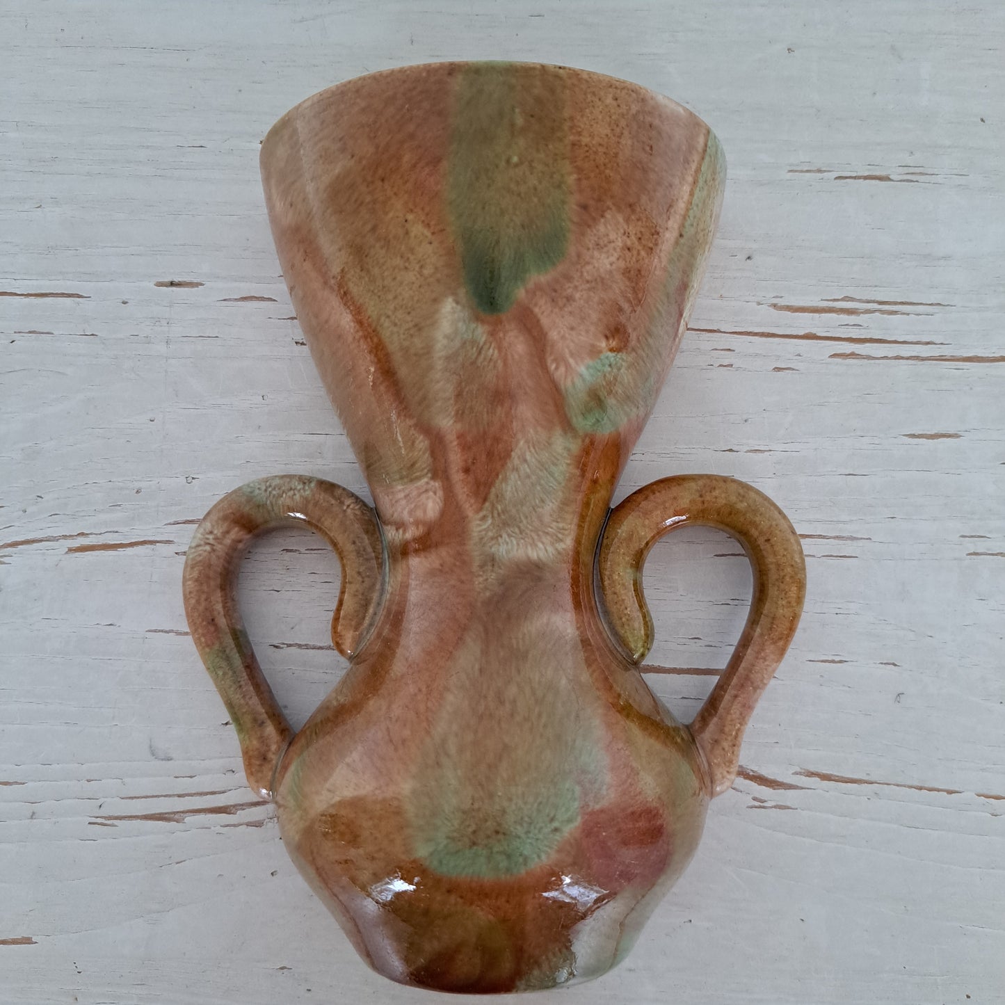 Kupittaan savi, seinämaljakko, ruskea