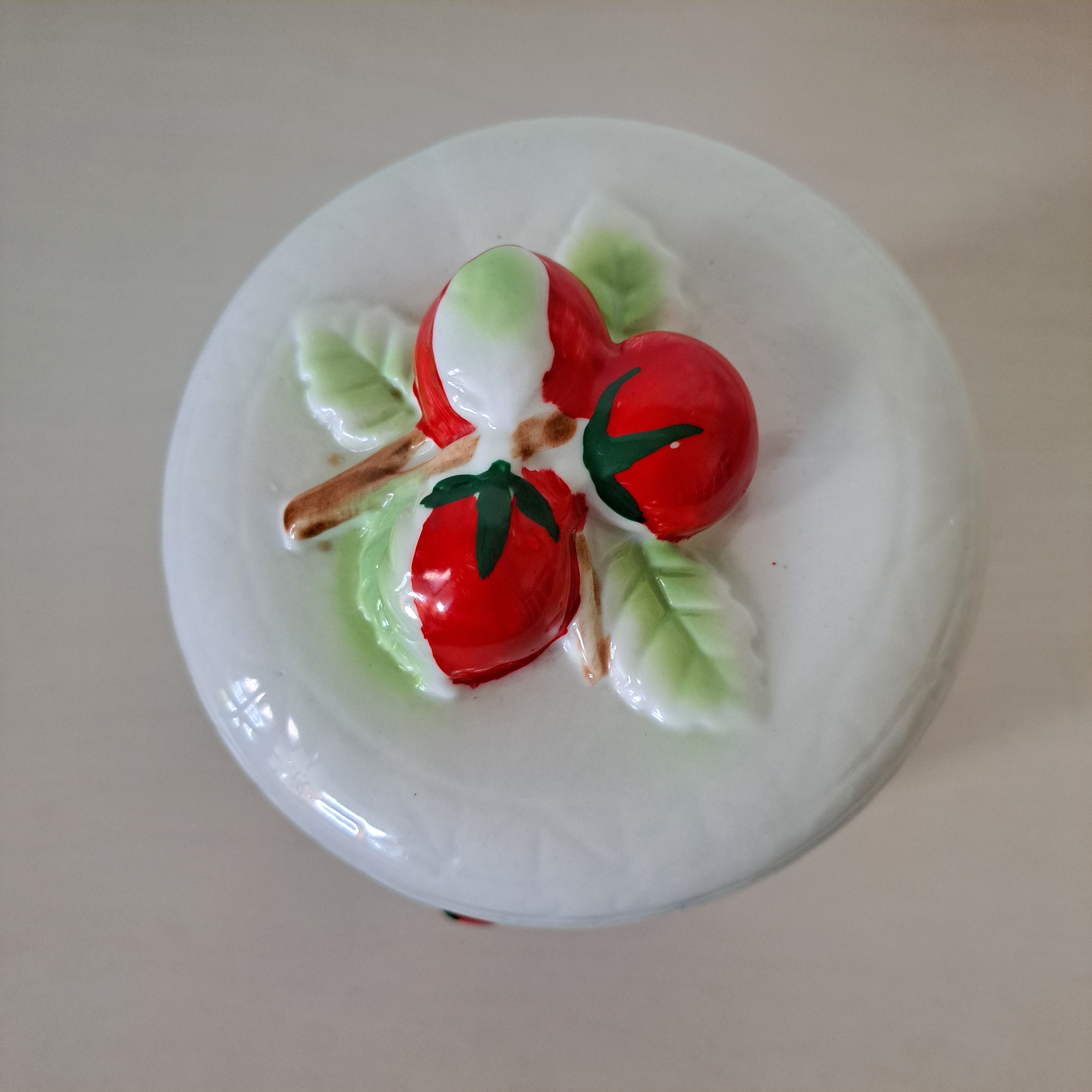 Jar with lid, fruit decoration, L