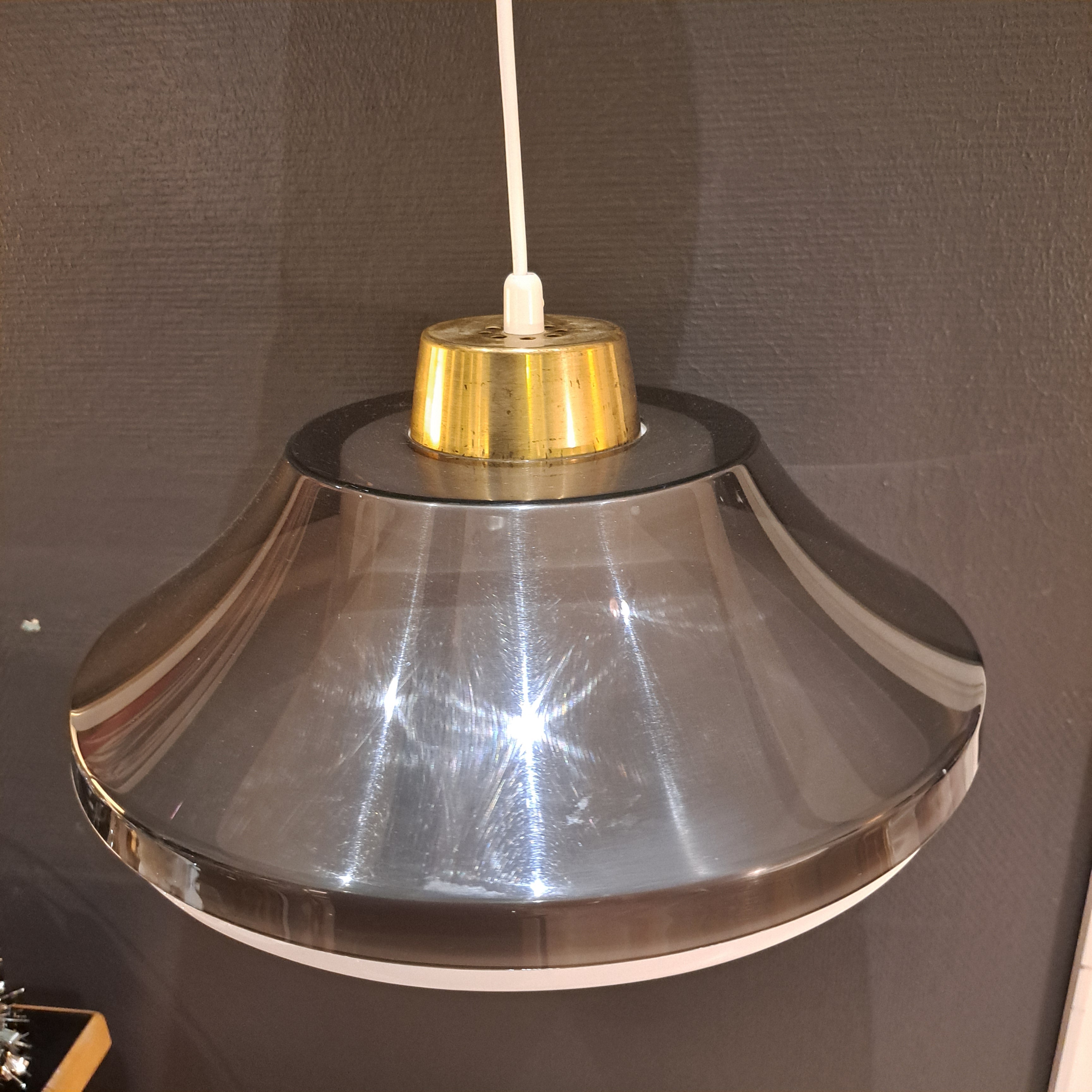 Yki Nummi, riippuvalaisin