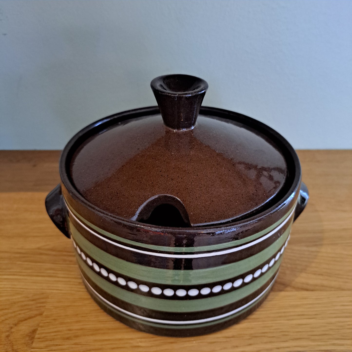 Kupittaan savi, pata, Karjala