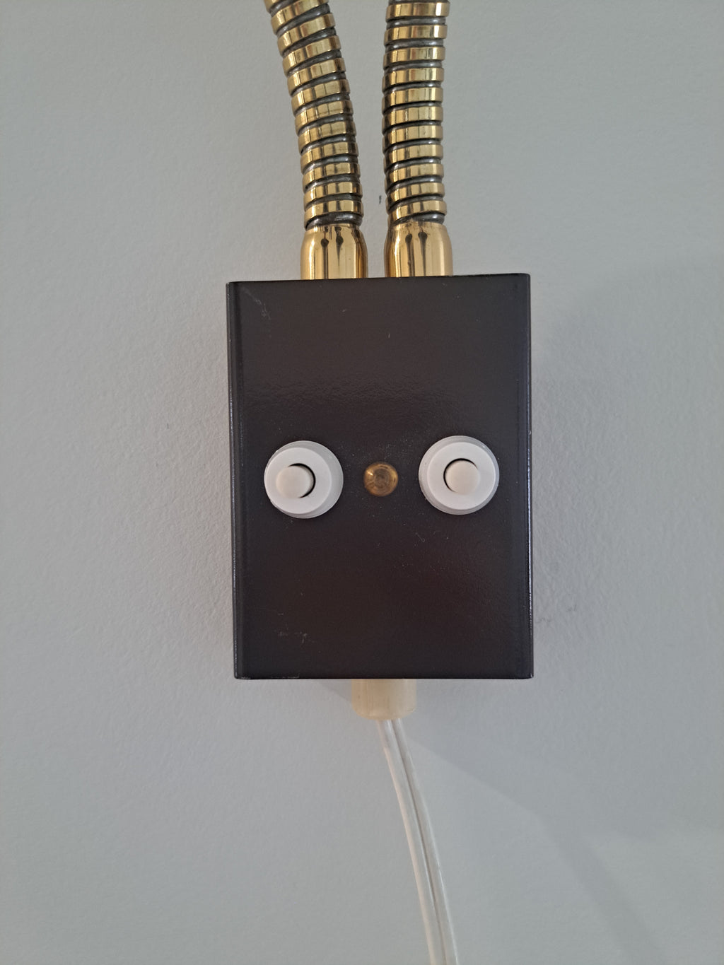 Lival Oy, vintage, seinävalaisin