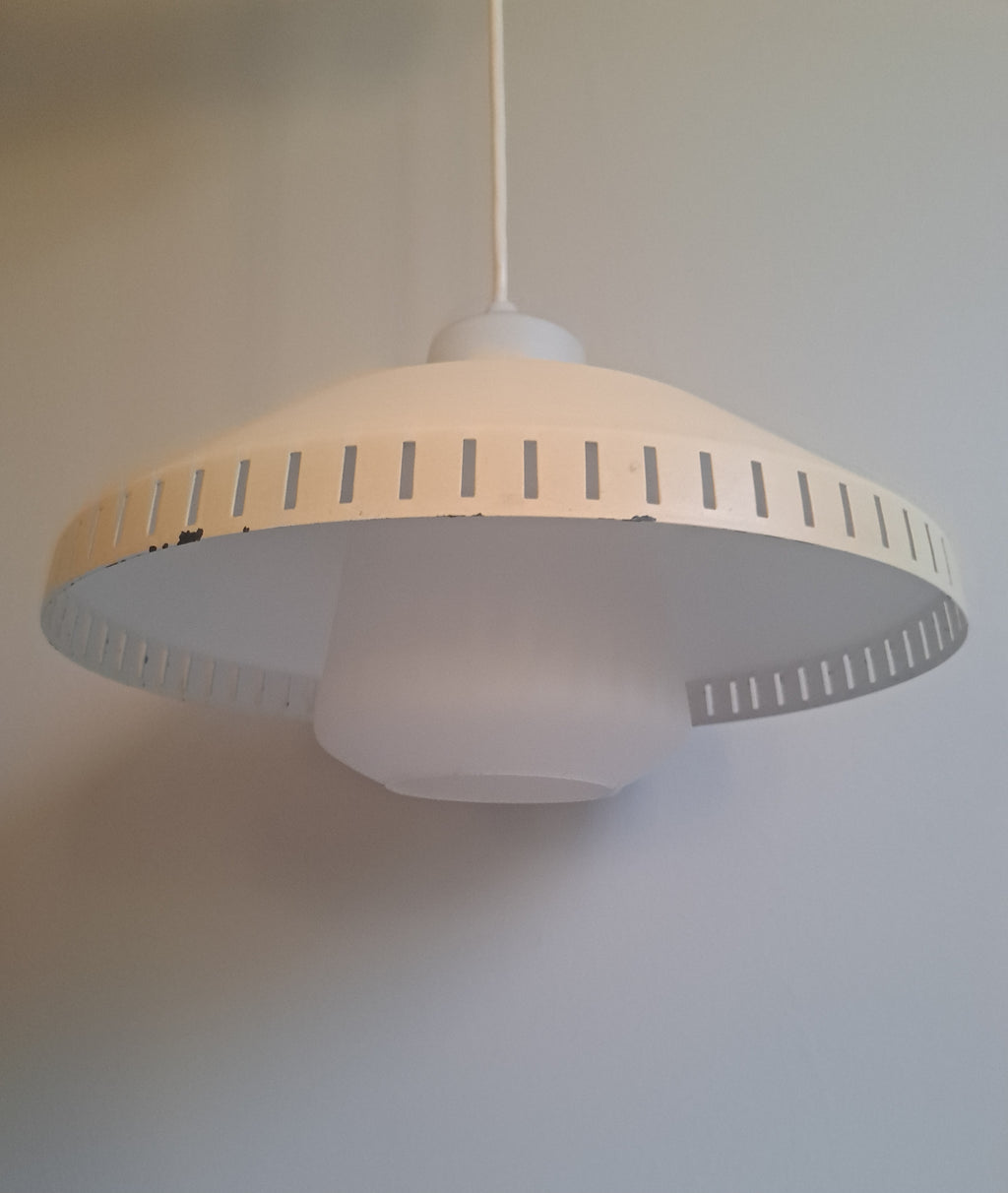 Stockmann-Orno 61-003 riippuvalaisin – Lisa Johansson-Pape