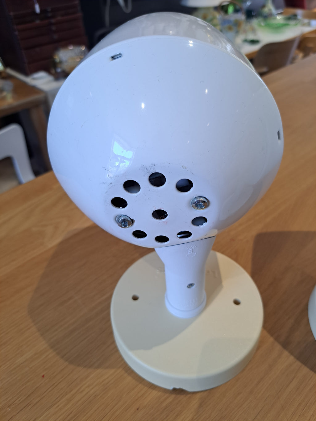 Lampukas 22450 seinävalaisin 2 kpl
