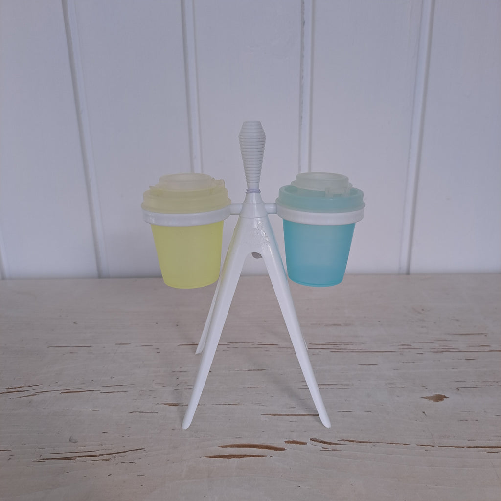 Vintage Tupperware mausteteline