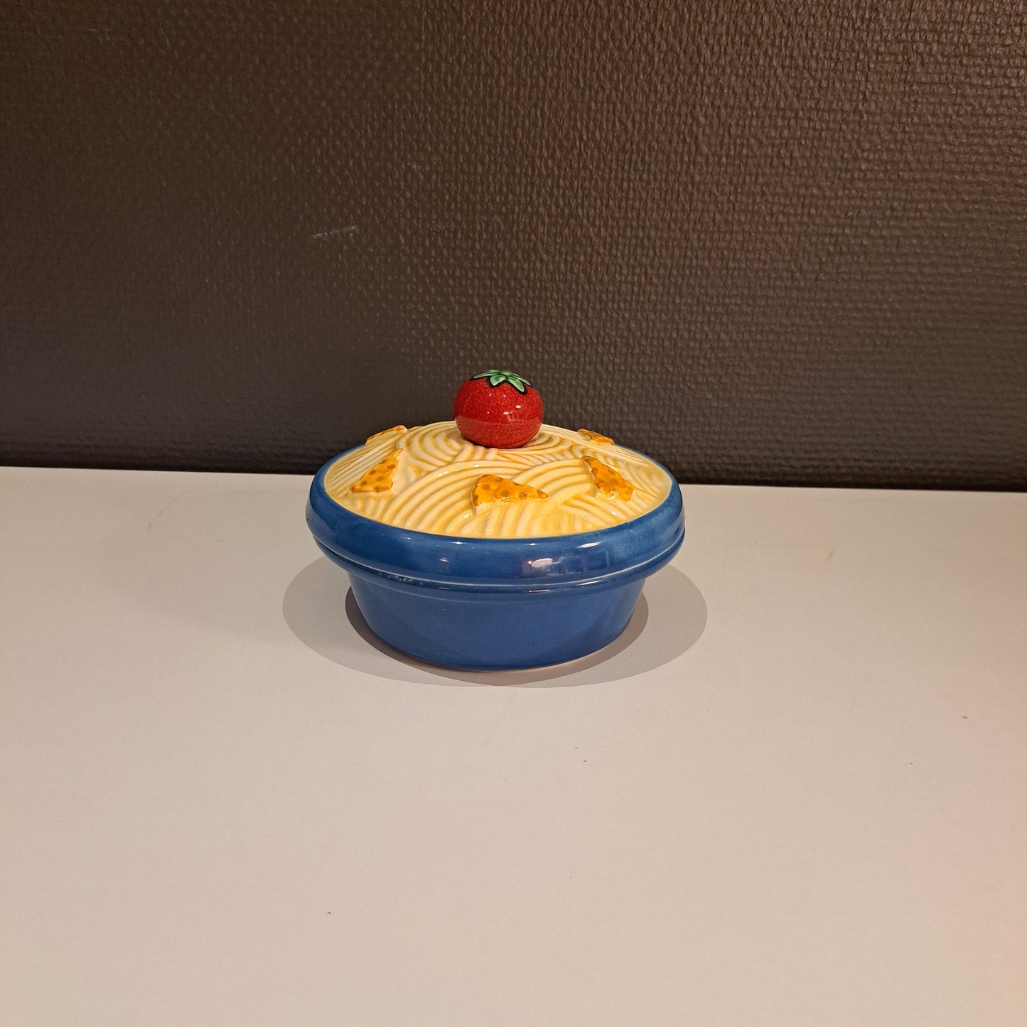 Piirakkavuoka, kannellinen, S