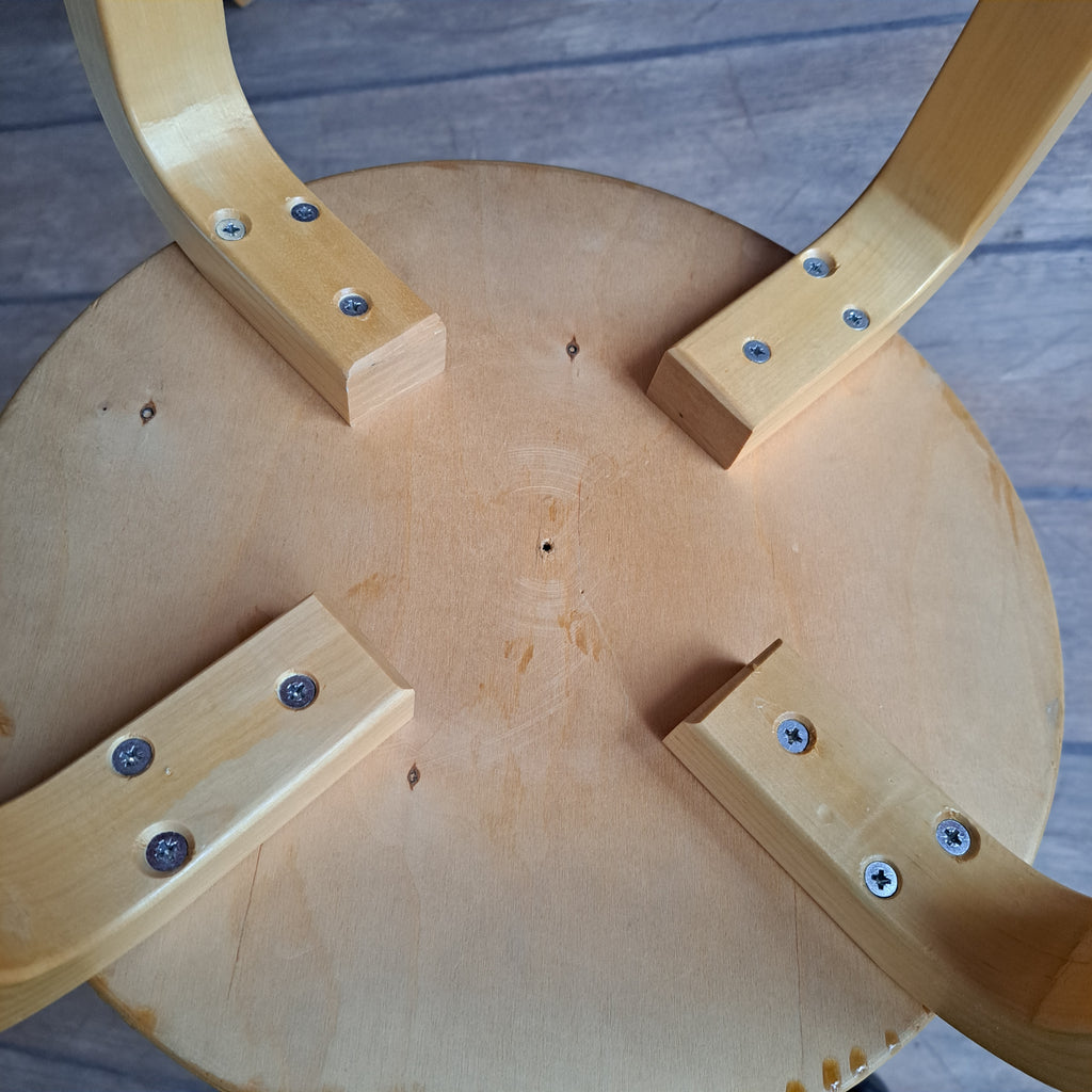 Artek Aalto stool E60