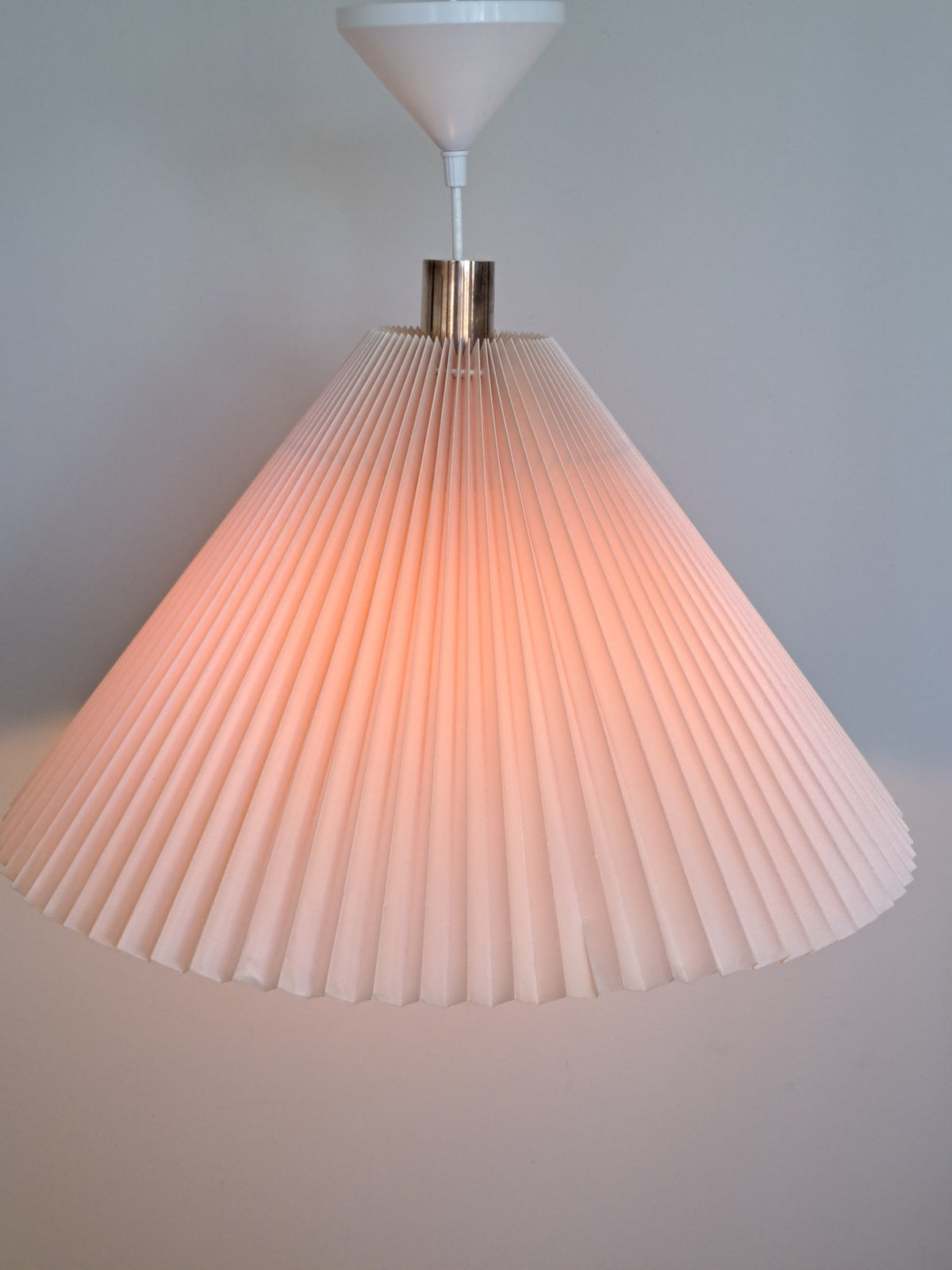Caprani Light -vekkiriippuvalaisin, Mads Caprani
