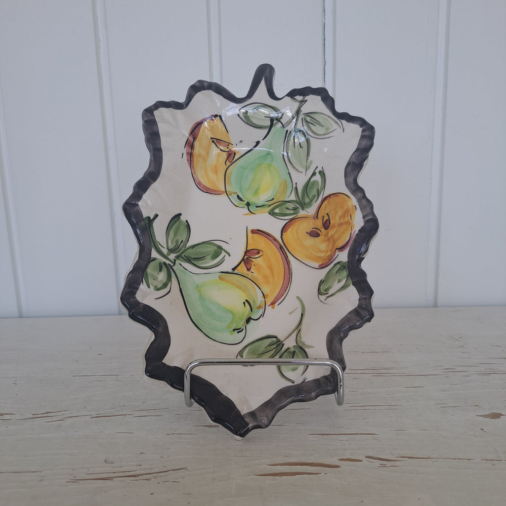 Porcelain serving dish