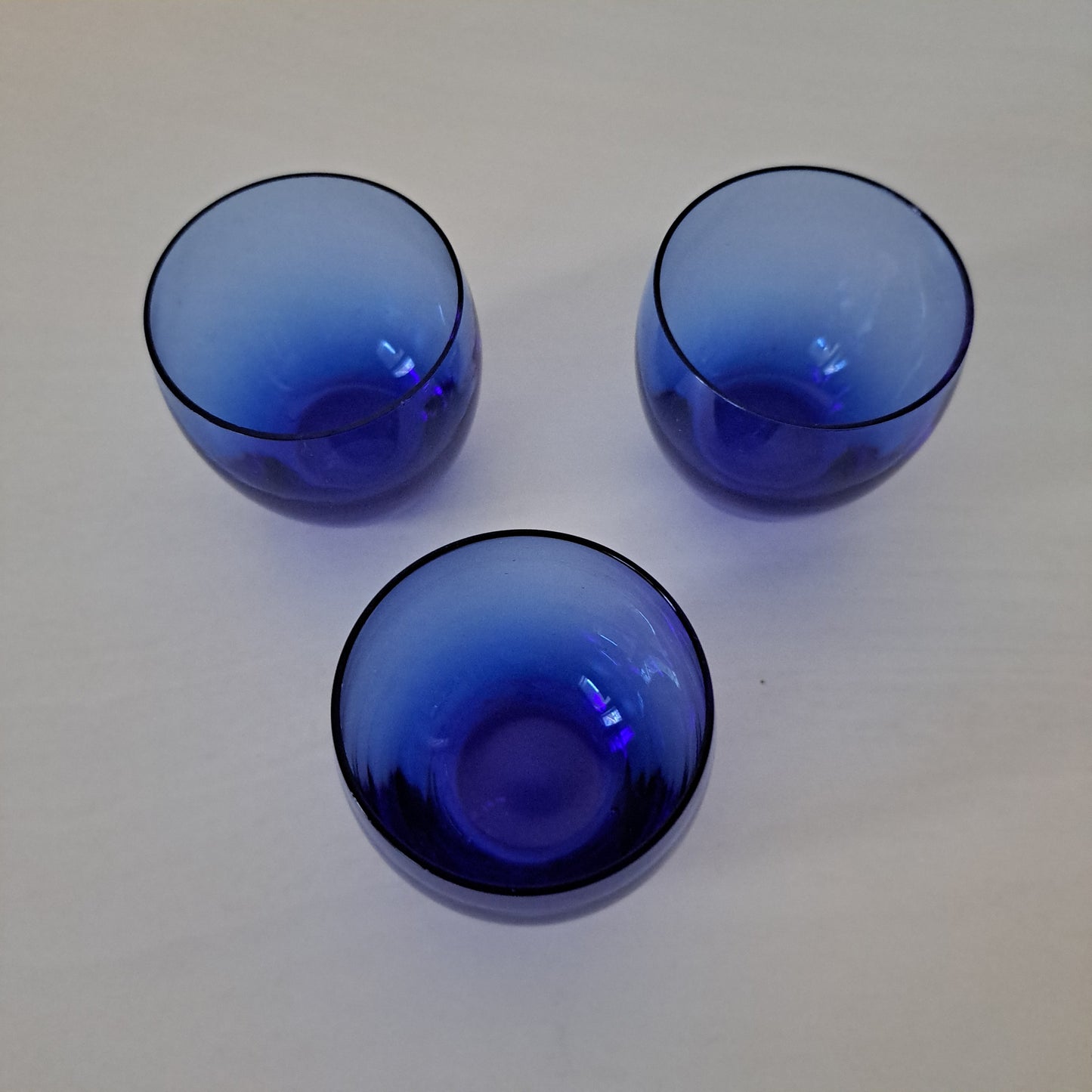 Kumela, siniset lasit