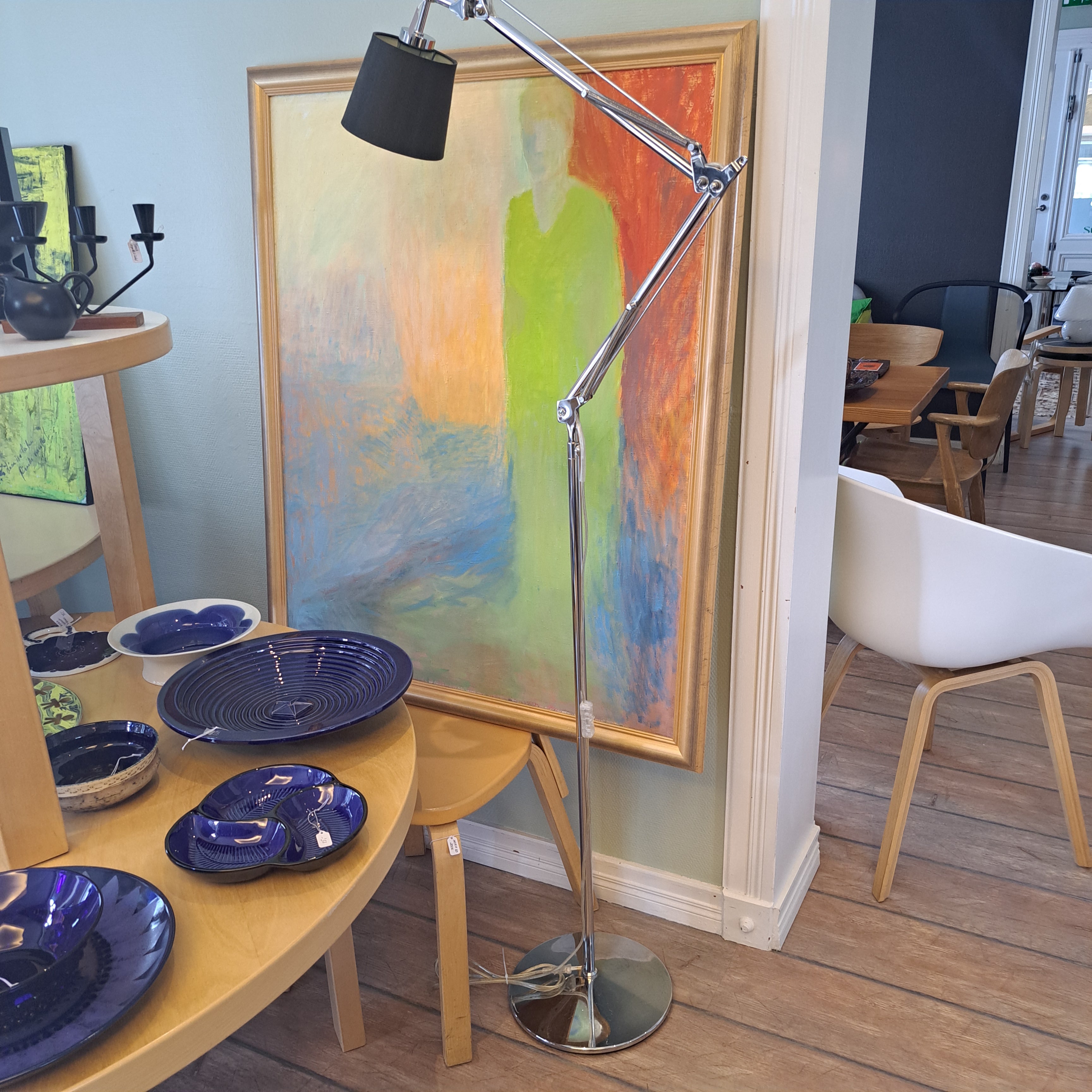 Design by Frandsen, Berlin floor lamp