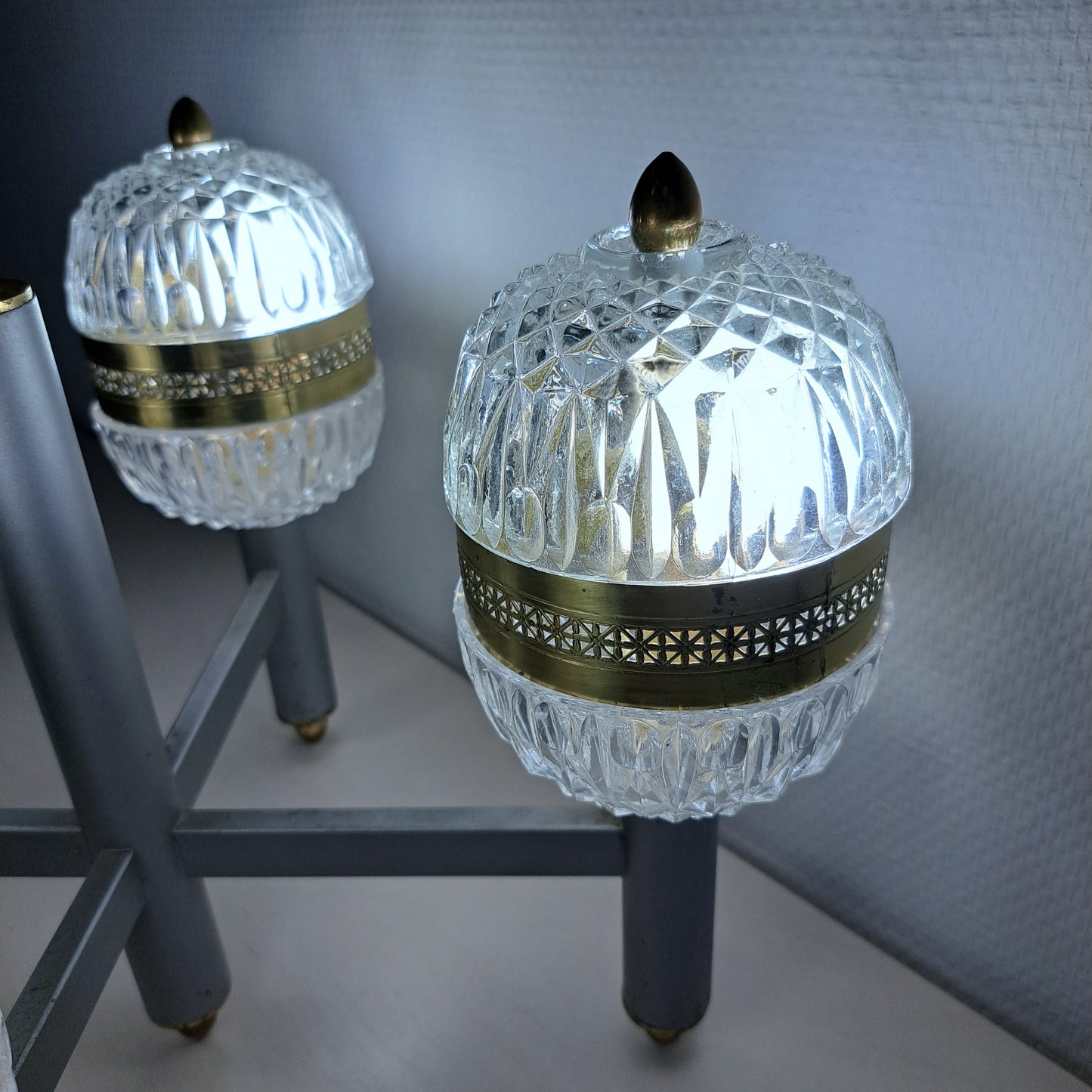 Aris, 4-haarainen kattokruunu