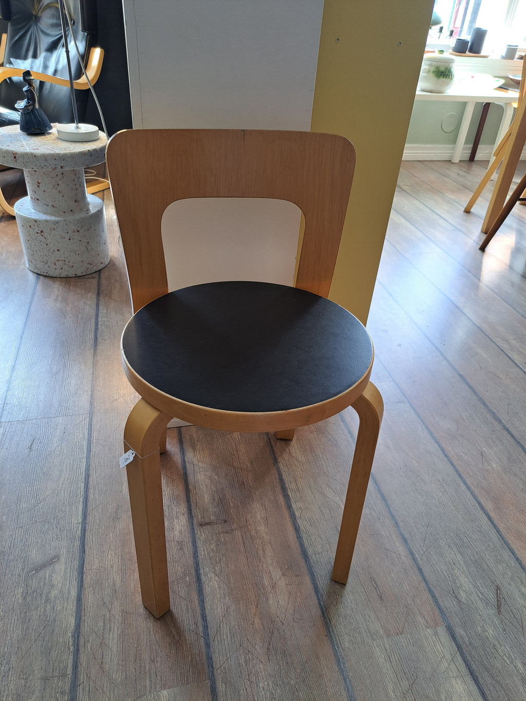 Artek 65 tuoli – Alvar Aalto