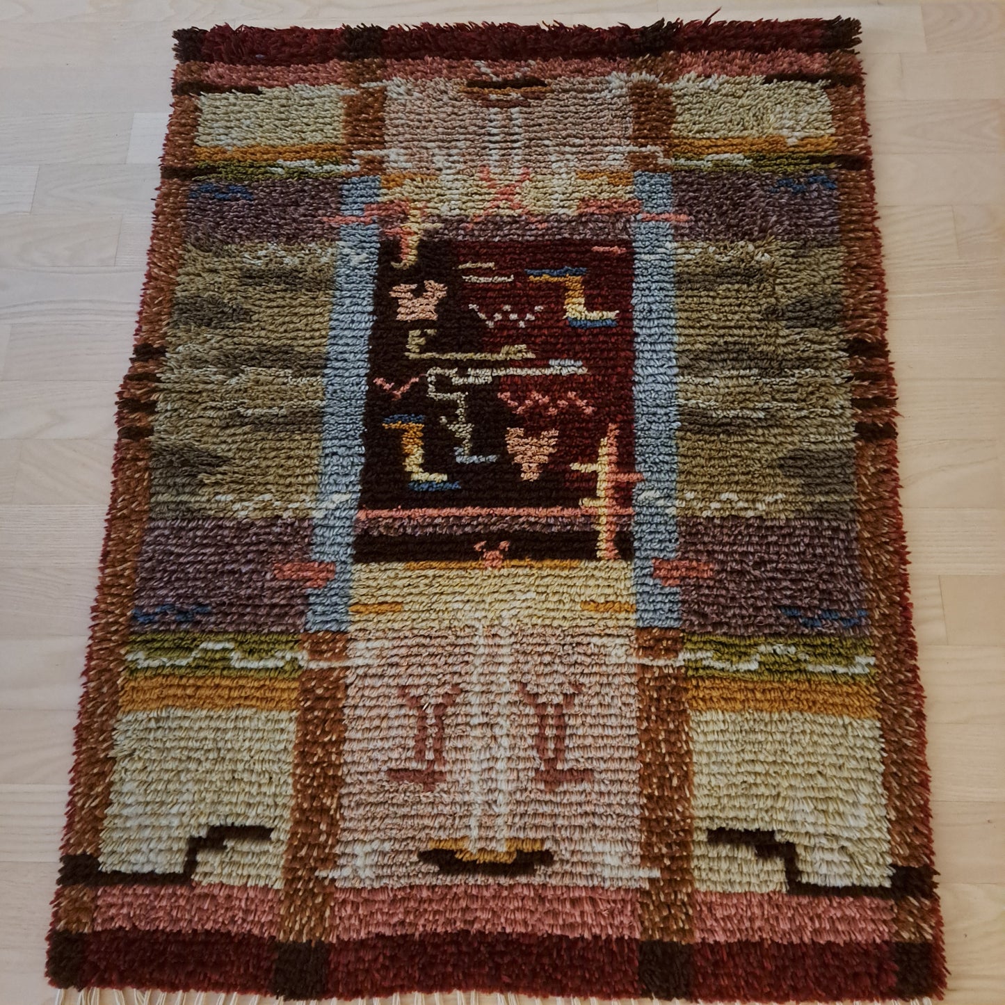 Ryijy, keskikokoinen