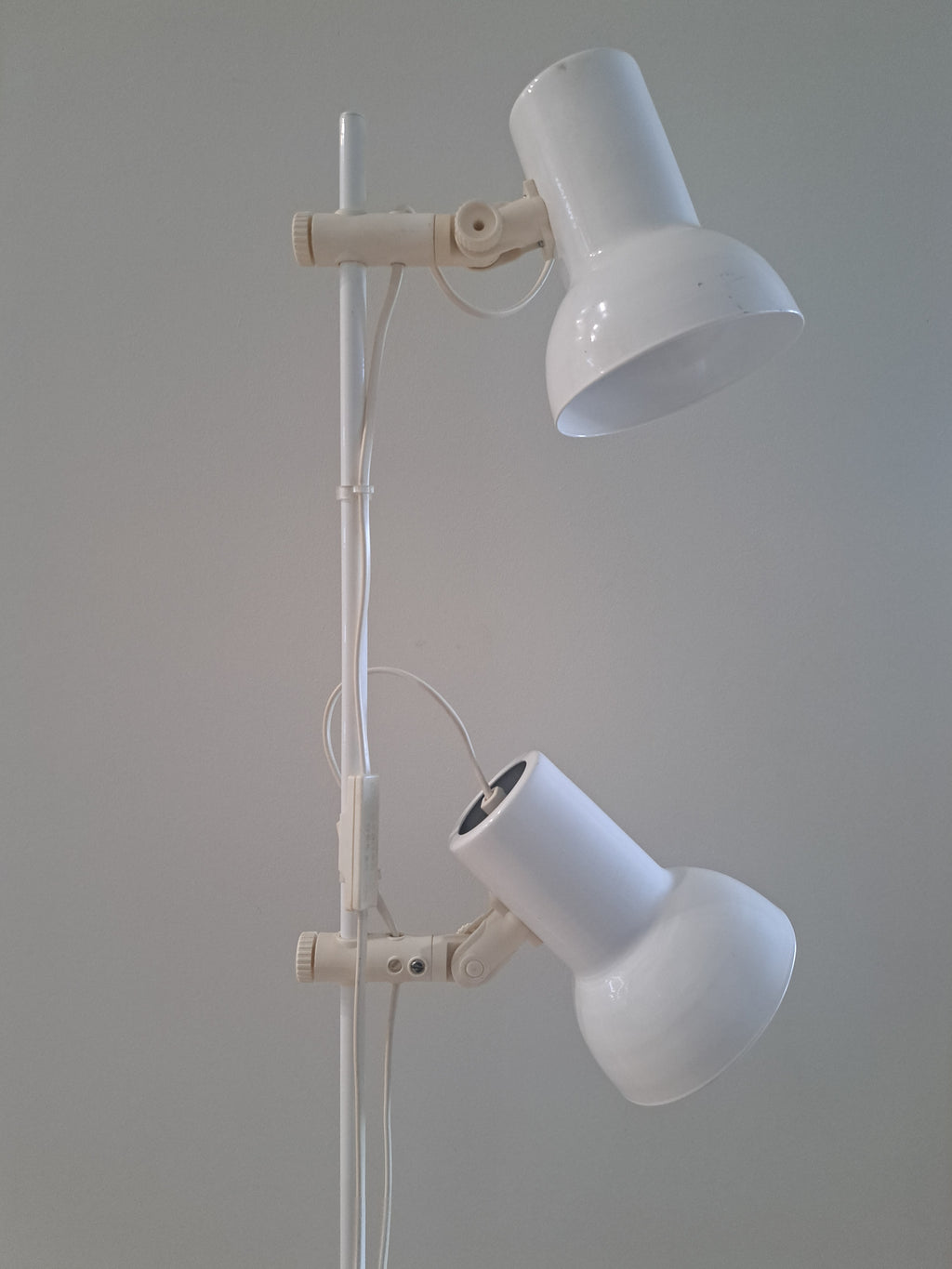 Retro lattiavalaisin