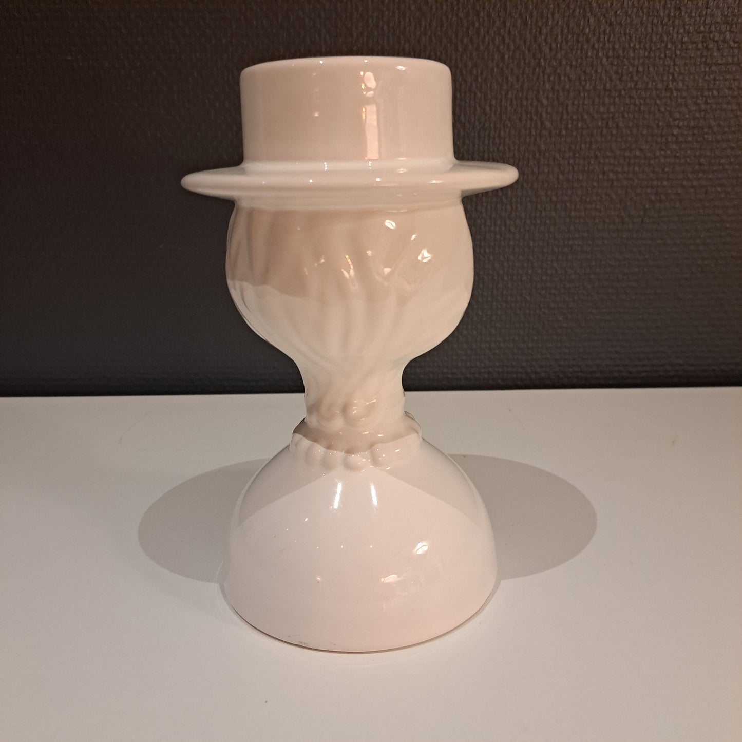 Guldkroken, maljakko