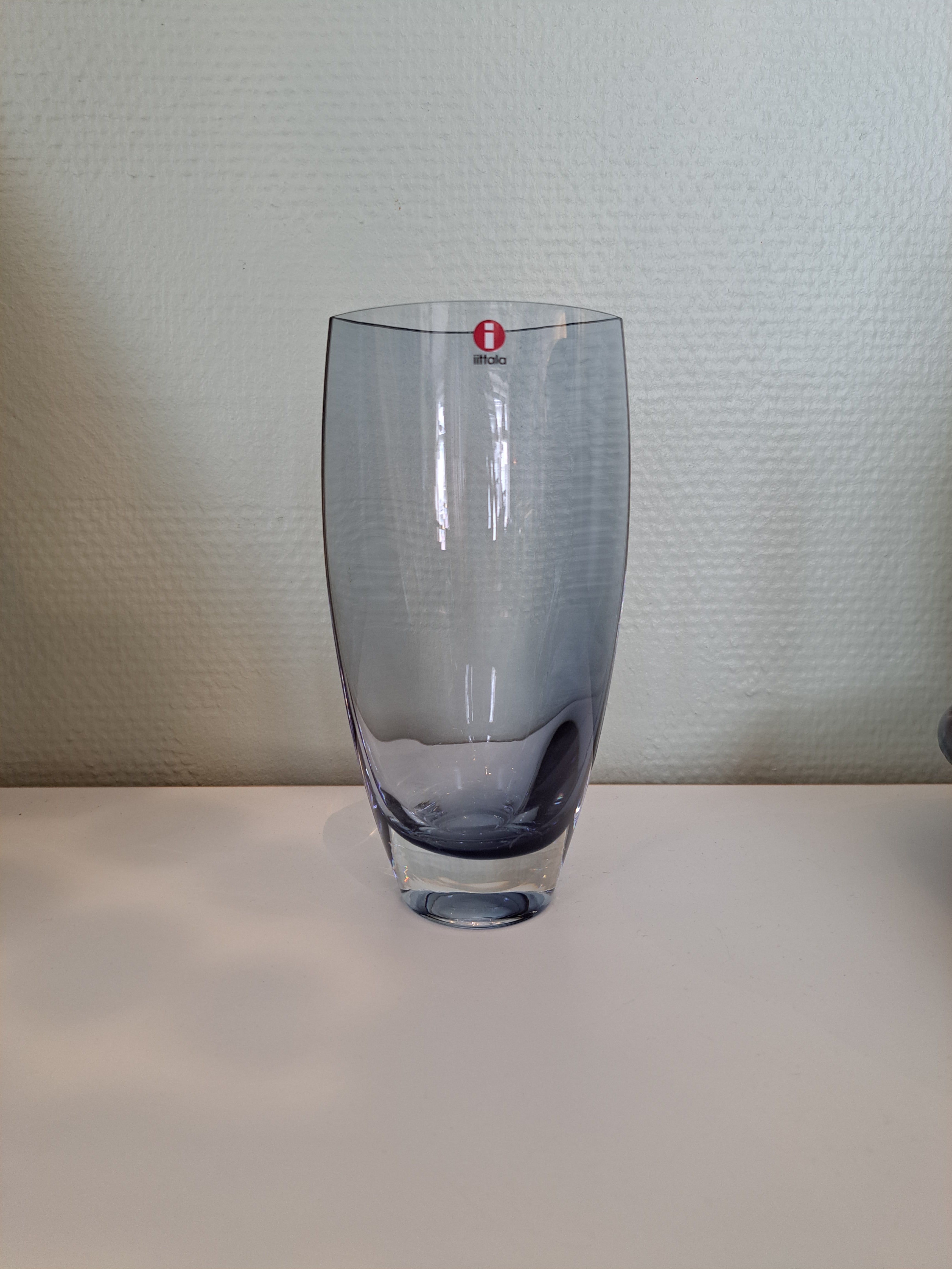 Iittala Leia -maljakko, Tiina Nordström