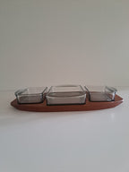Tanskalainen tarjoilusetti teak-alustalla