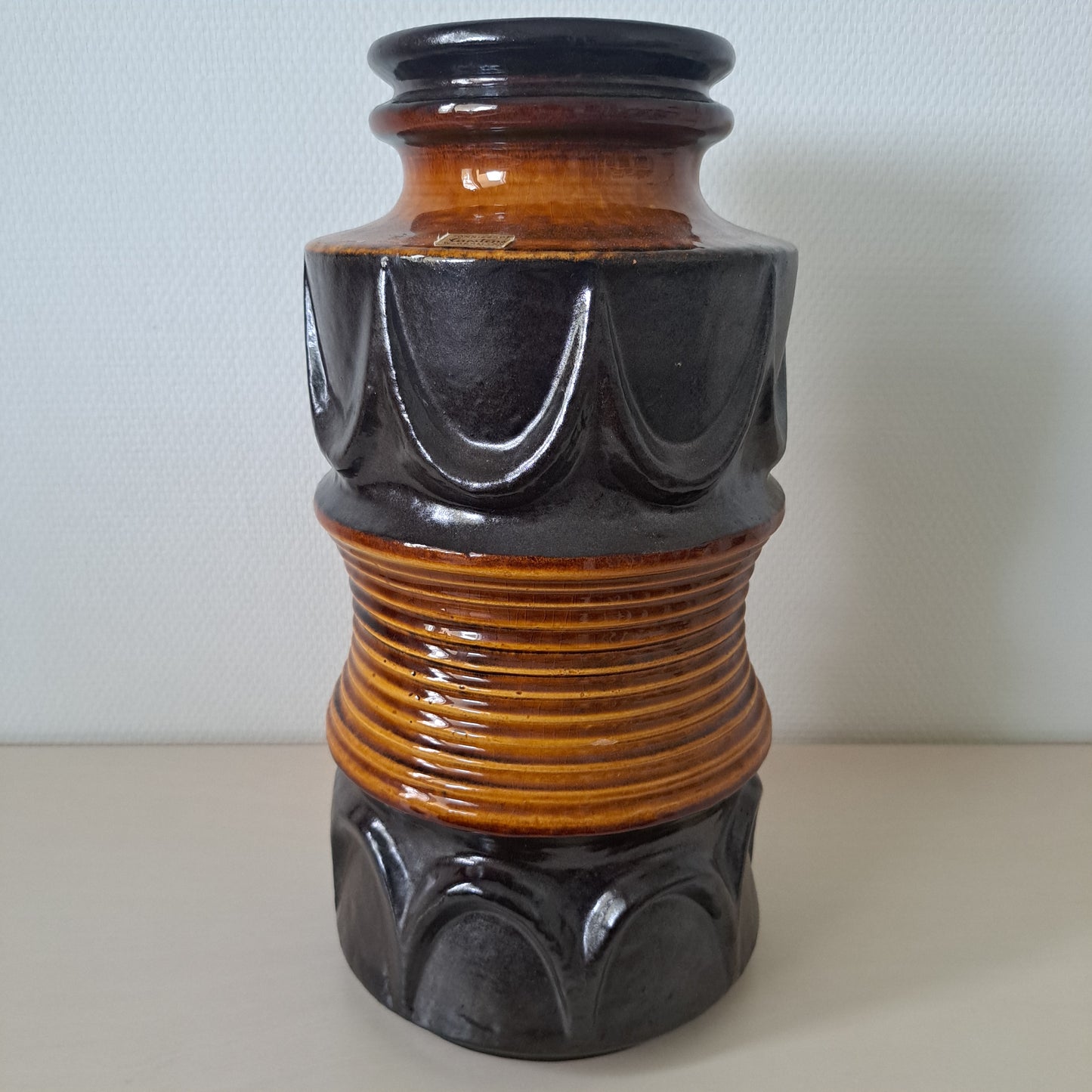 Carstens Thönnieshof, iso lattiavaasi