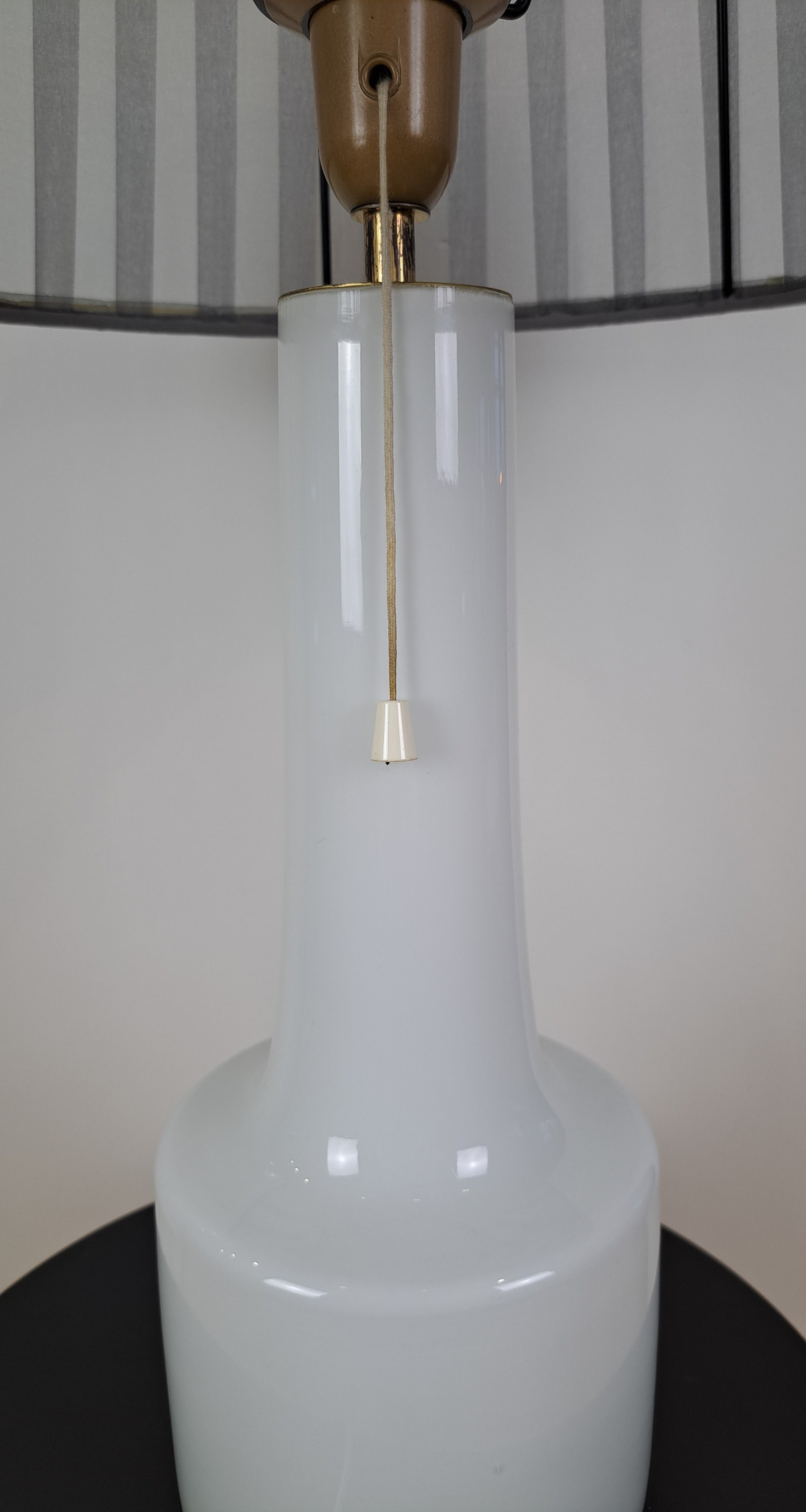 Itsu, pöytävalaisin