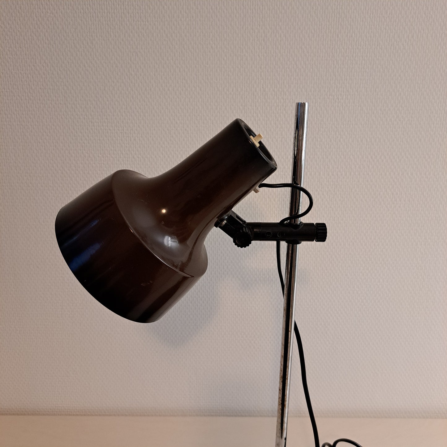 Aris, pöytävalaisin