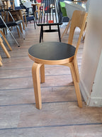 Artek 65 tuoli – Alvar Aalto