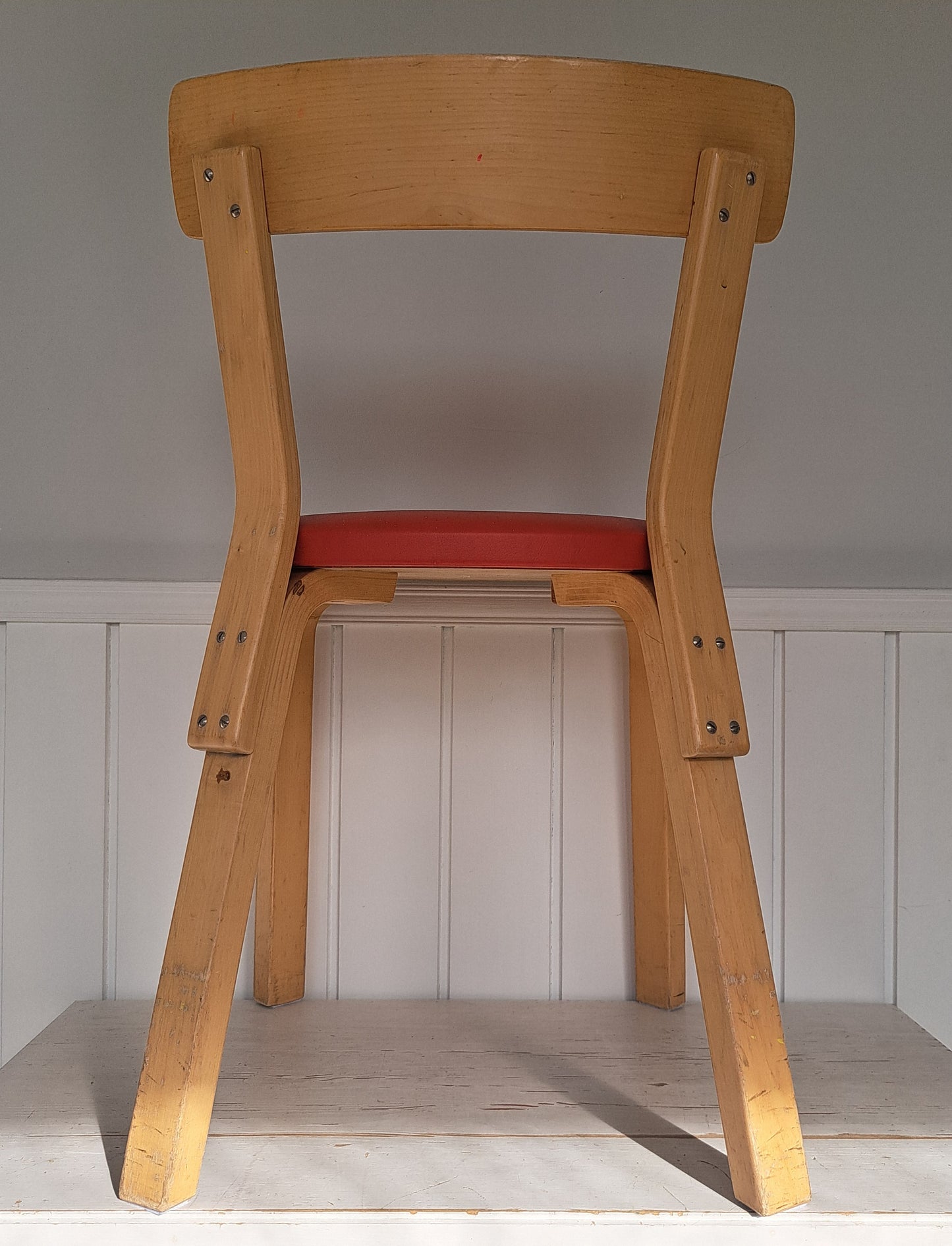 Artek, Aalto tuoli 69, pehmustettu punainen, 6 kpl