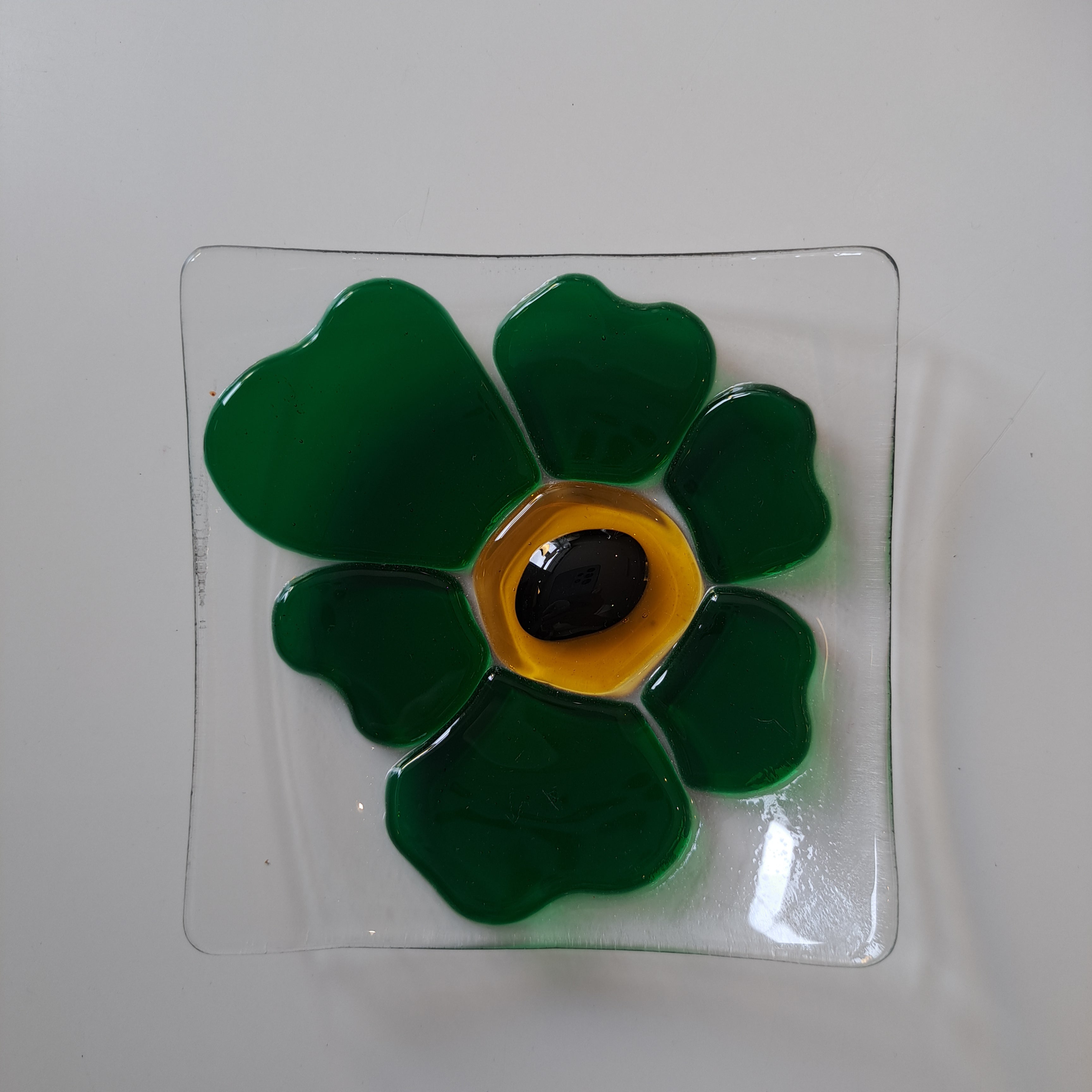 "Unikko" lasilautanen