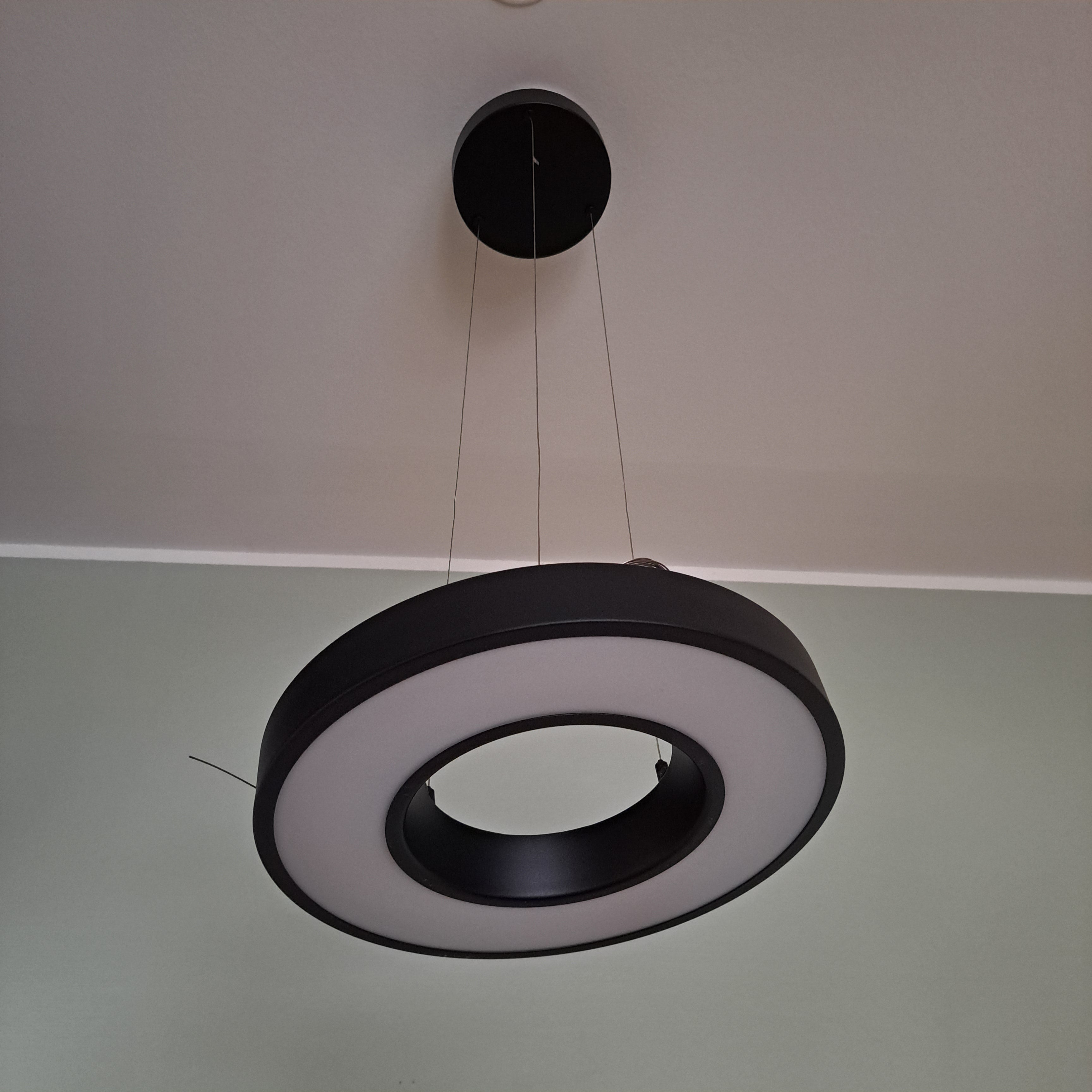 Circle pedant, riippuvalaisin, led