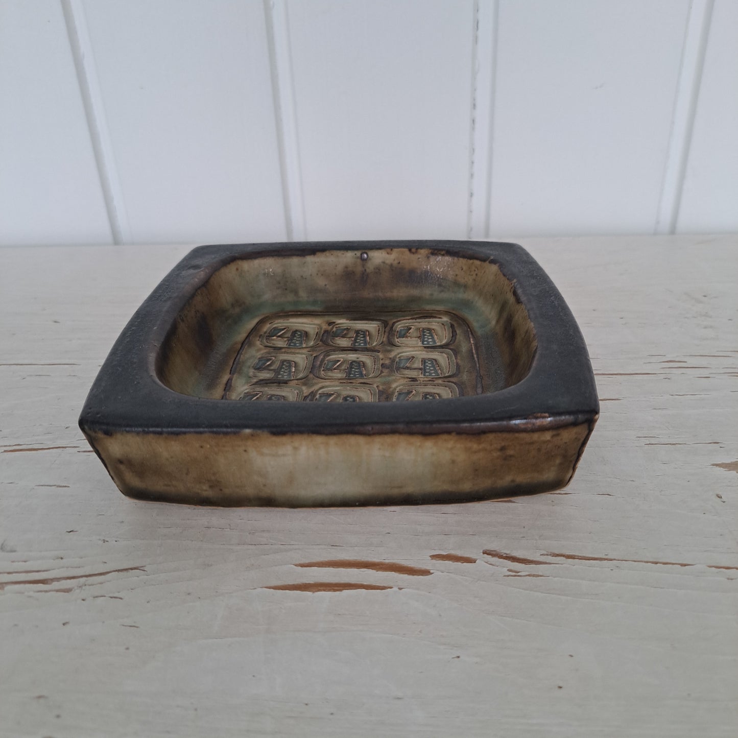 Royal Copenhagen, keramiikka vati