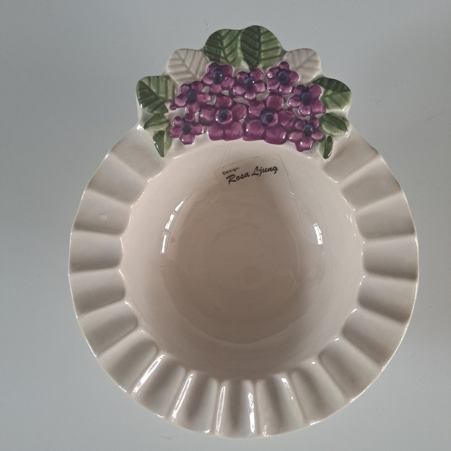 Rosa Ljung, pieni kulho