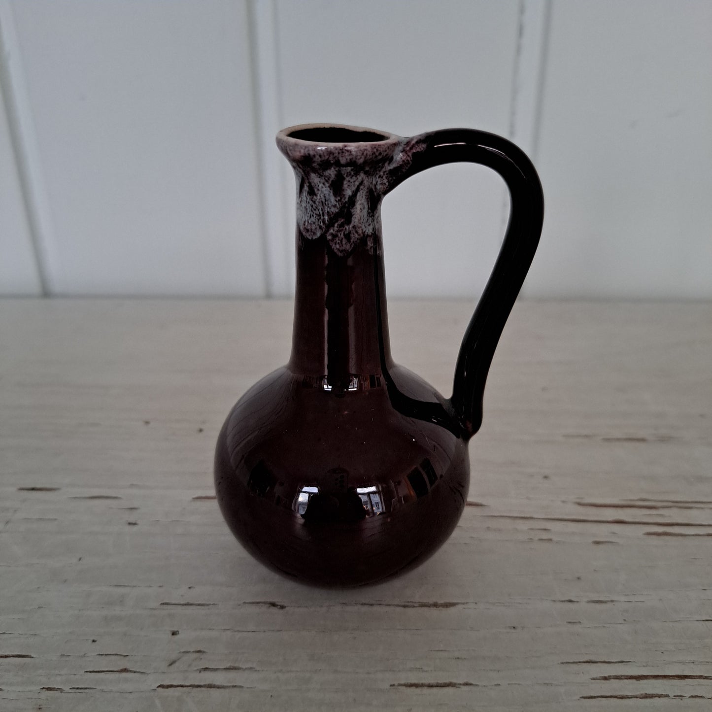 Kupittaan savi, pieni maljakko/kannu