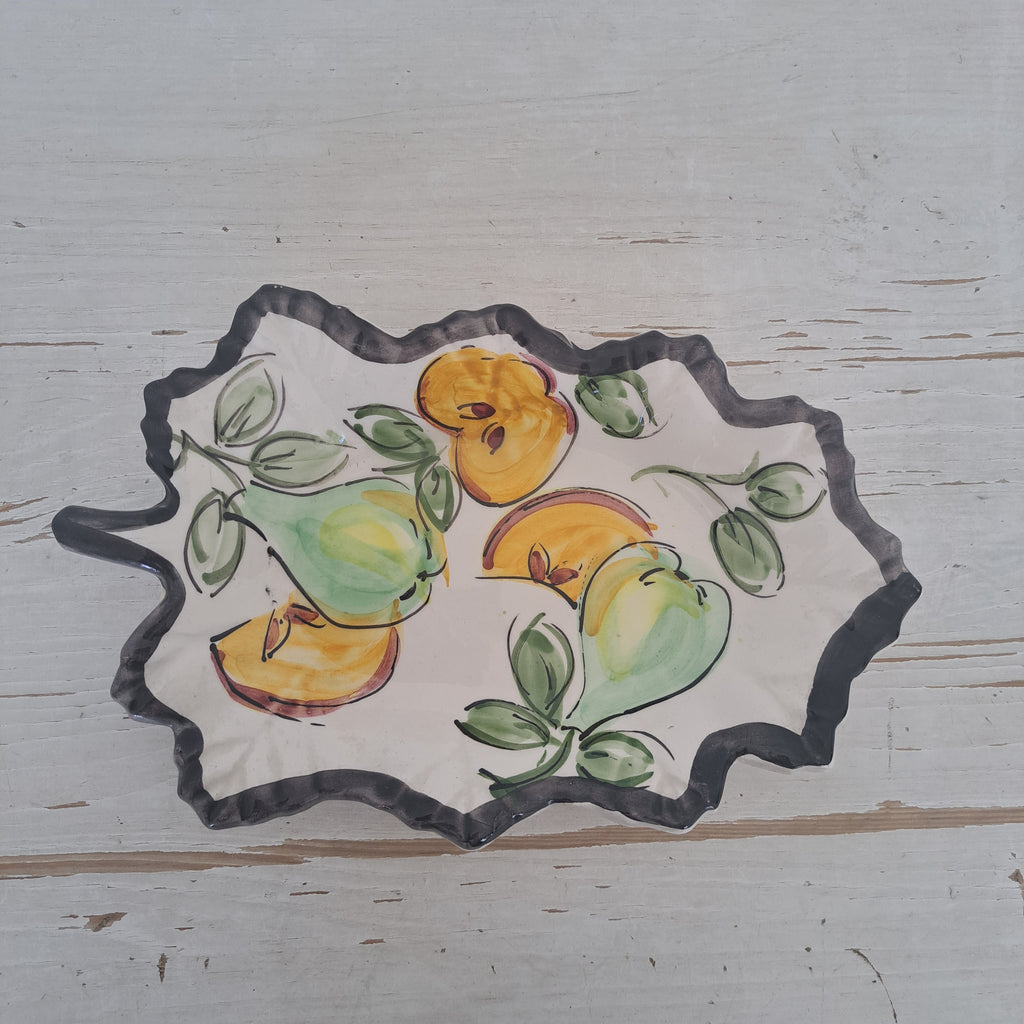 Porcelain serving dish