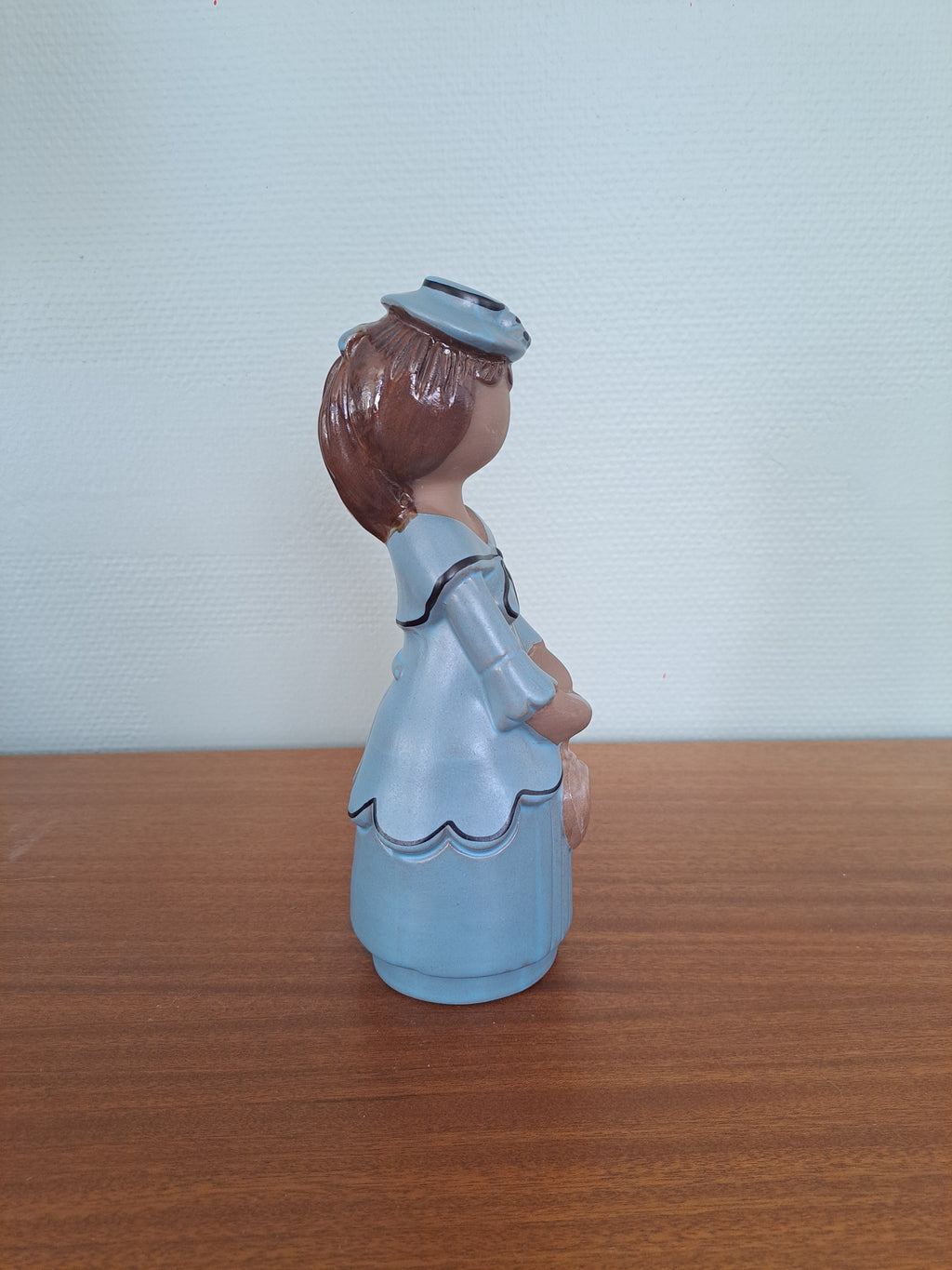 Rosa Ljung naisfiguuri