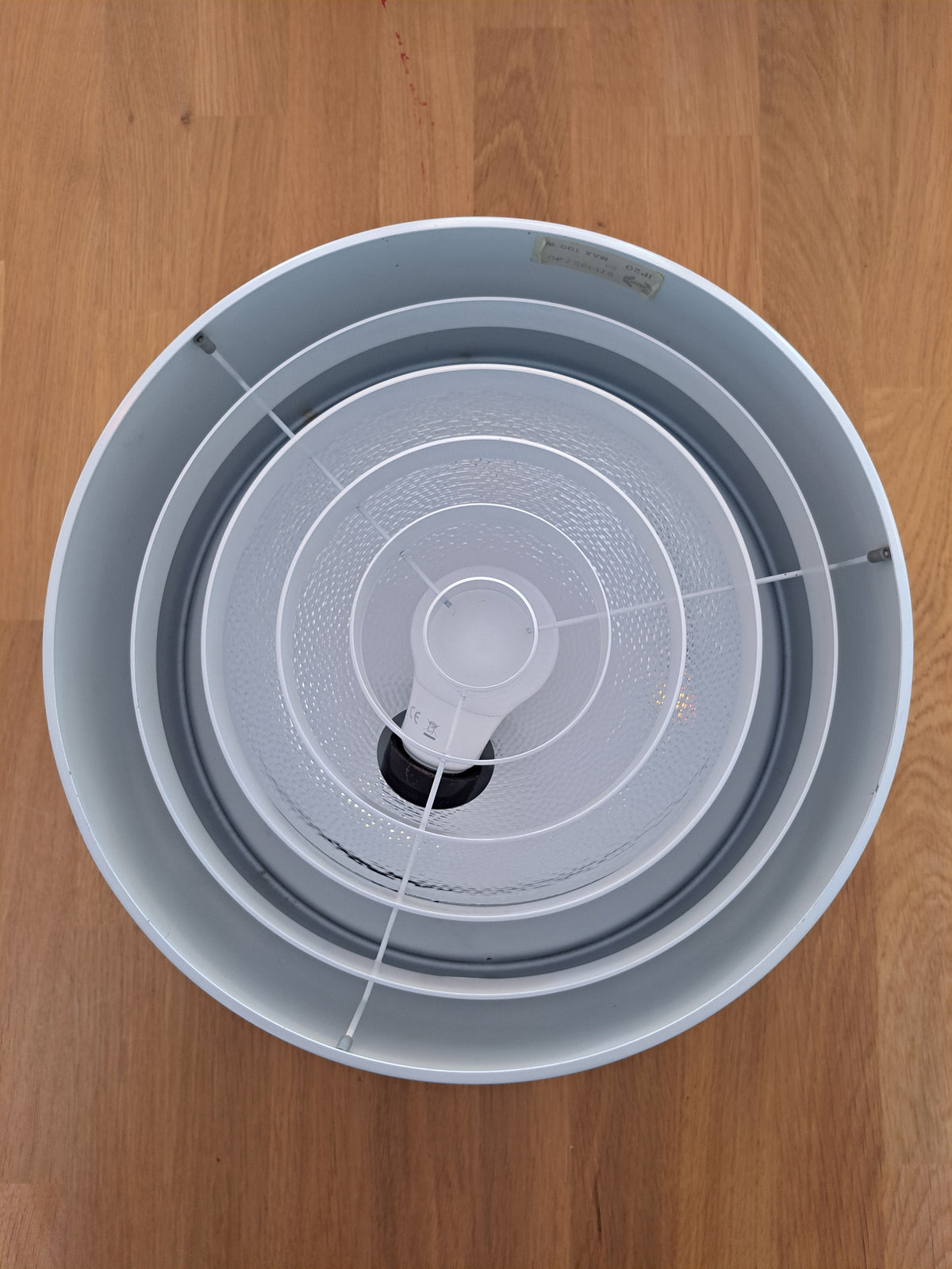 Stockmann-Orno 971-135/30 -kattovalaisin, Yki Nummi