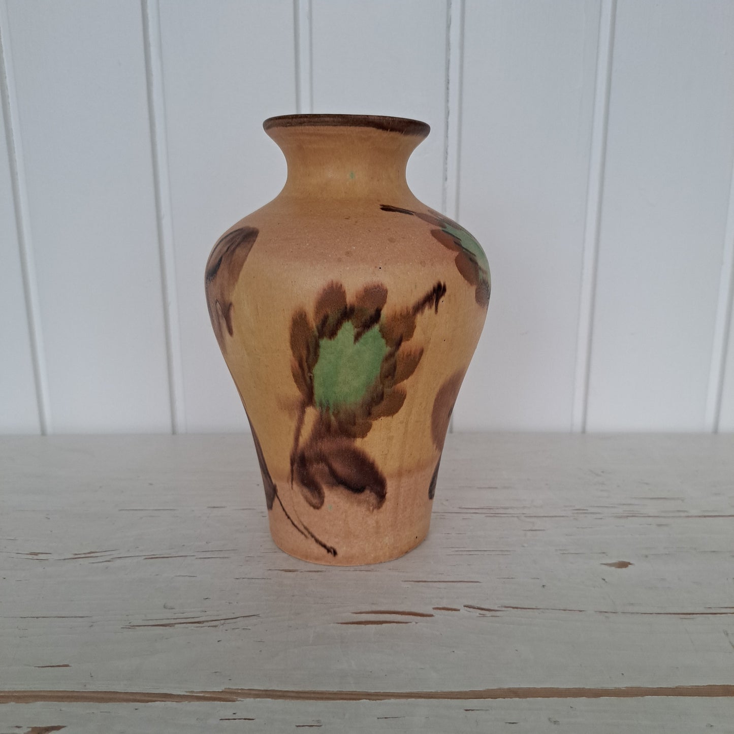 Kupittaan savi, maljakko, ruskea