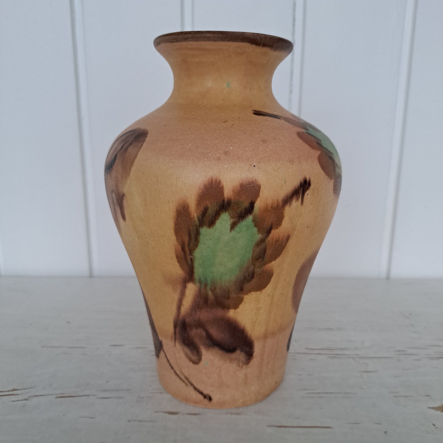 Kupittaan savi, maljakko, ruskea