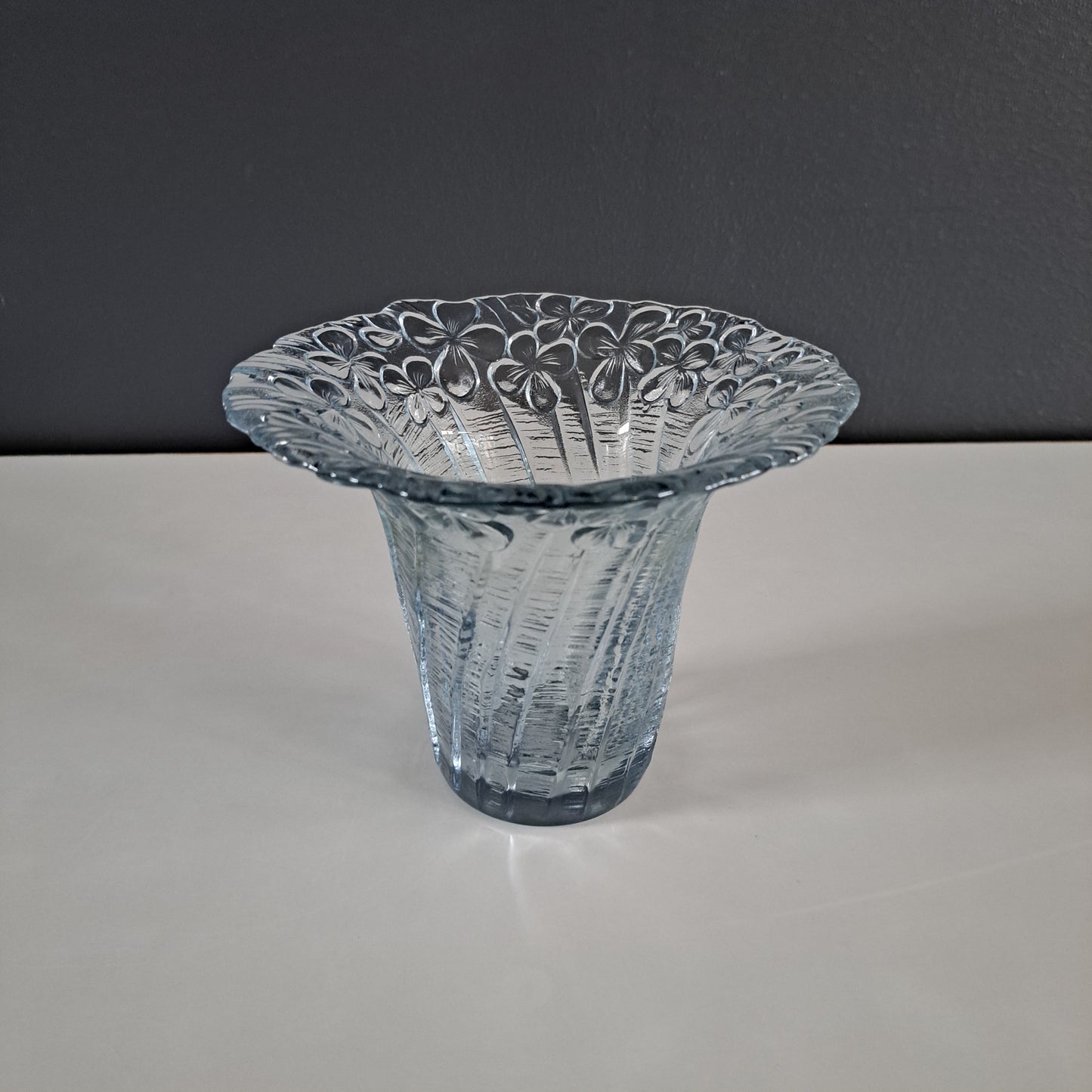 Riihimäen lasi, Orvokki maljakko 13cm