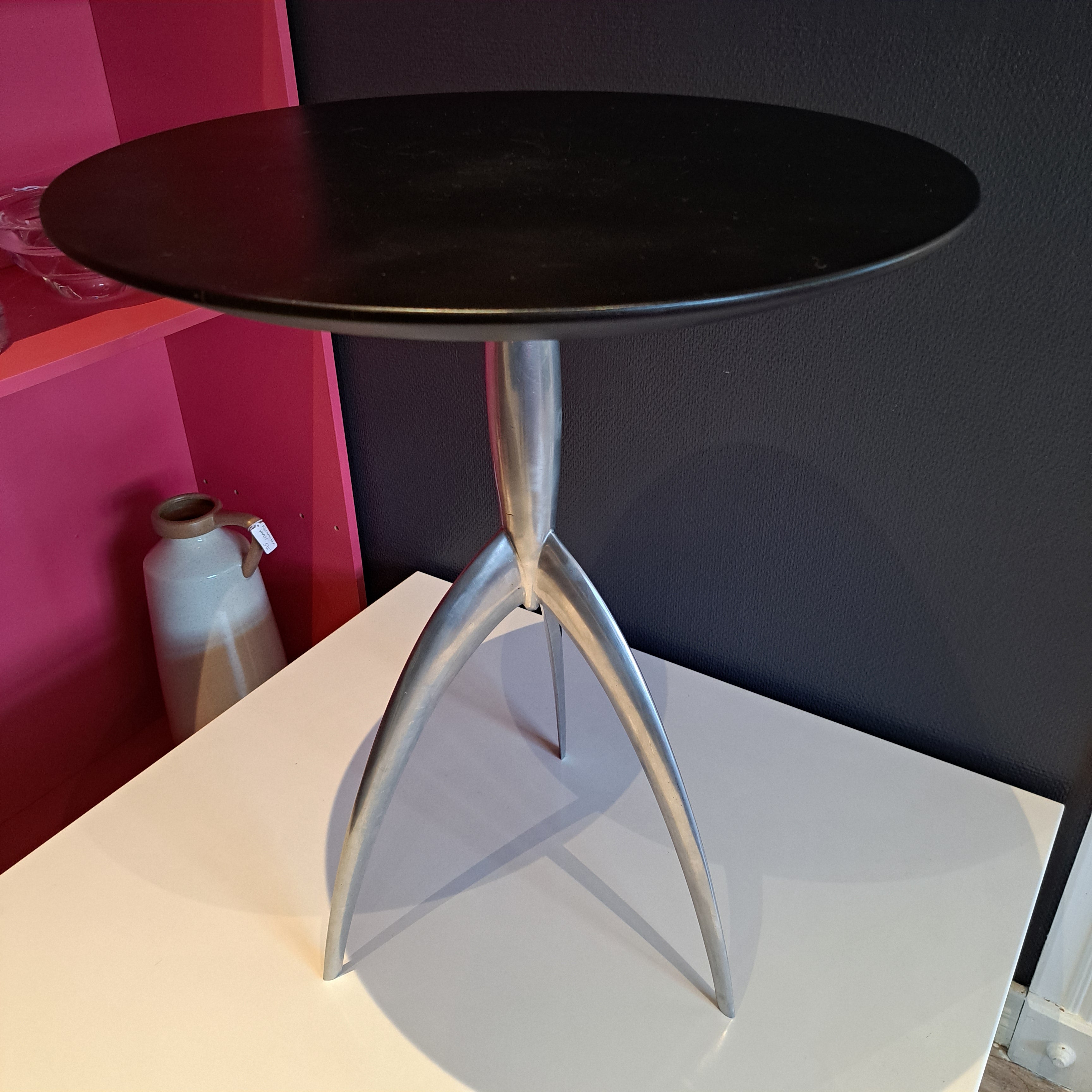 Magis, "Jolly" sivupöytä