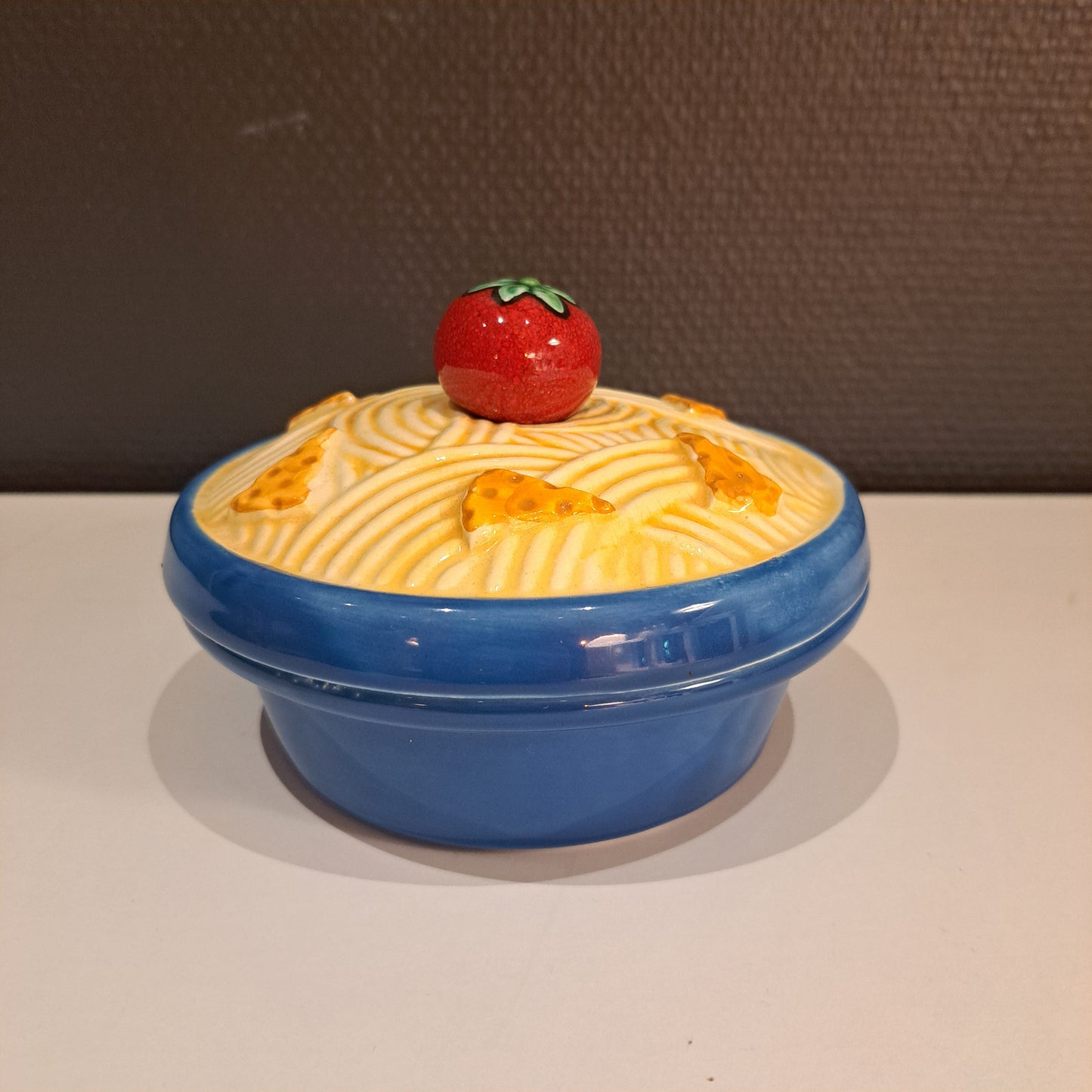 Piirakkavuoka, kannellinen, S