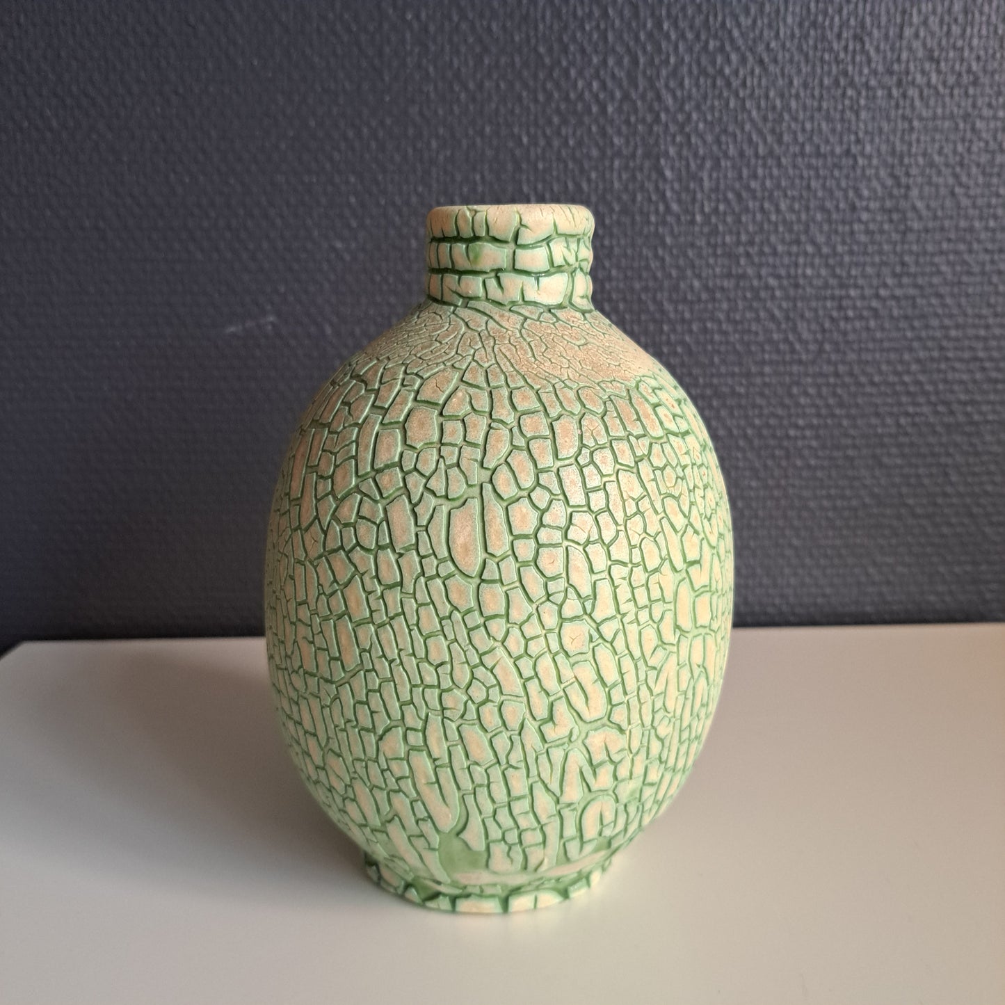 Kera, vihreä maljakko/kannu