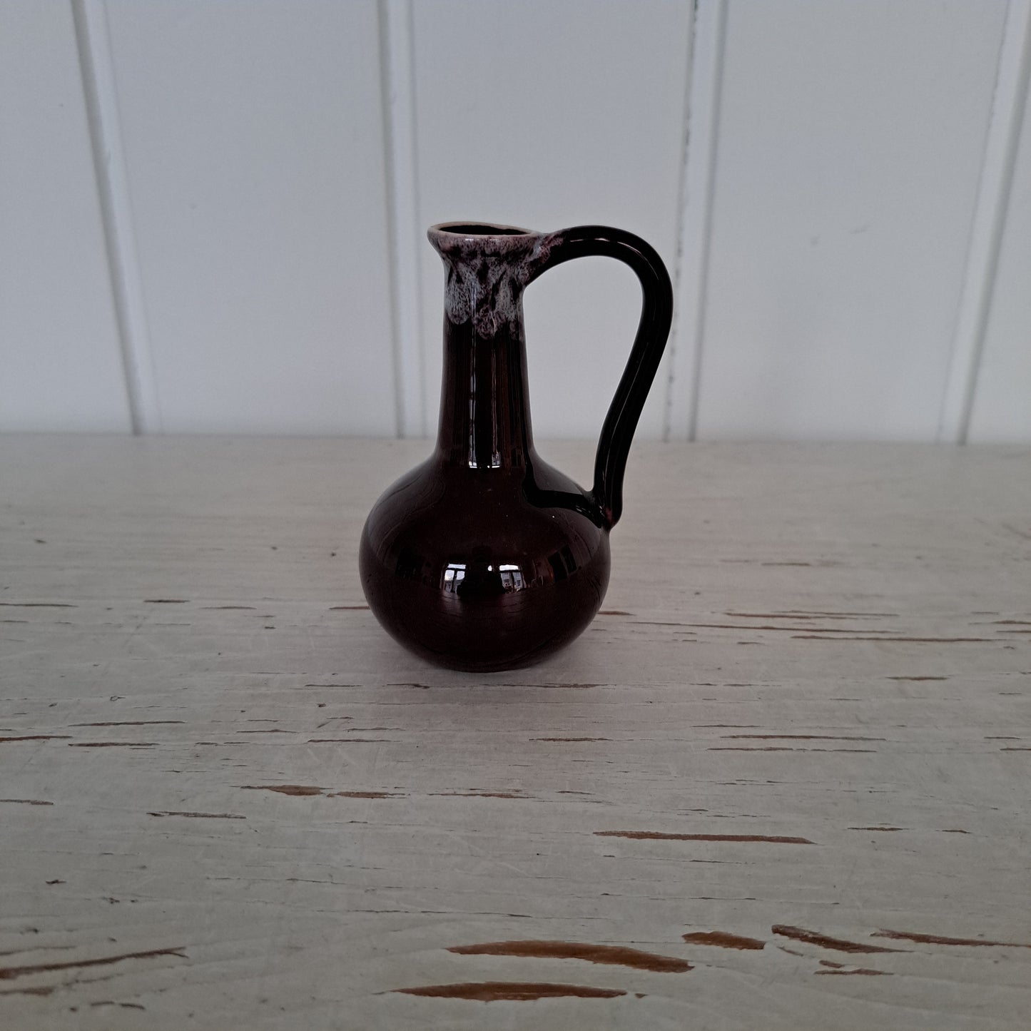 Kupittaan savi, pieni maljakko/kannu